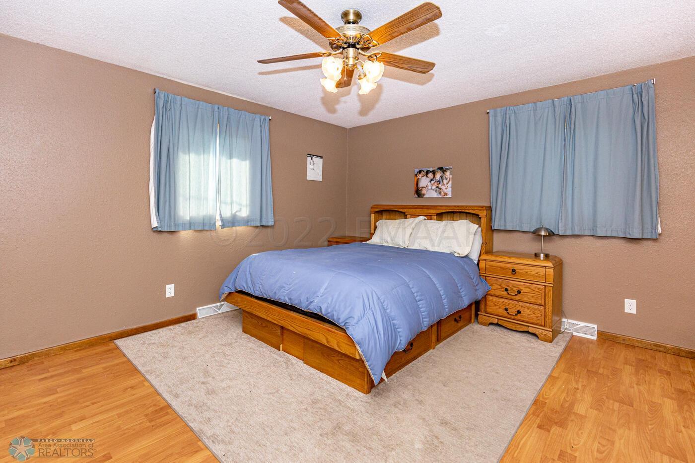 Home-32