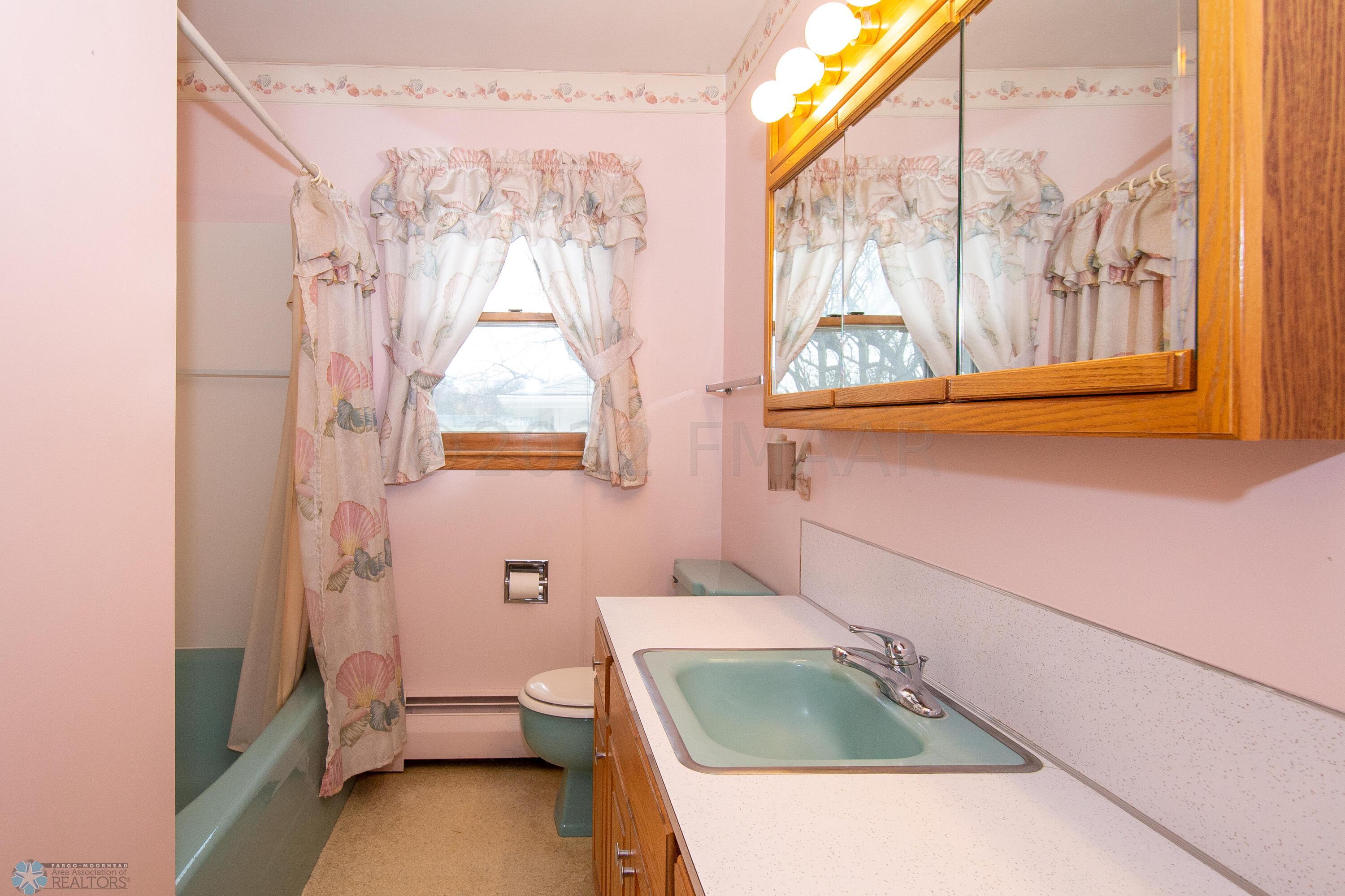 Upper Bathroom