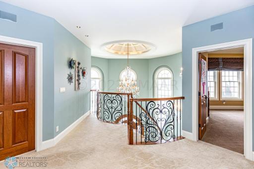 6010 SILVERLEAF Drive S, Fargo, ND 58104