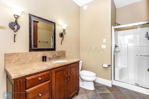 6010 SILVERLEAF Drive S, Fargo, ND 58104