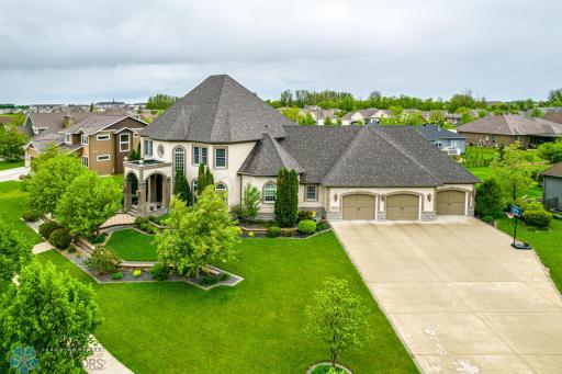 6010 SILVERLEAF Drive S, Fargo, ND 58104
