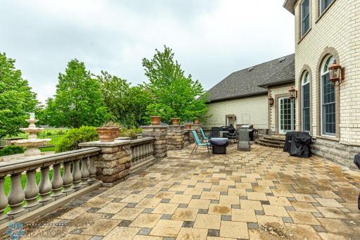 6010 SILVERLEAF Drive S, Fargo, ND 58104