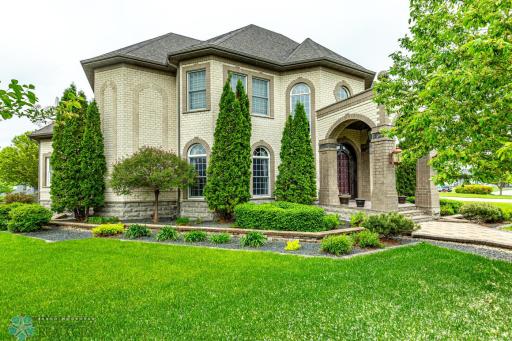 6010 SILVERLEAF Drive S, Fargo, ND 58104