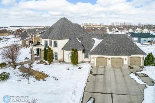 6010 SILVERLEAF Drive S, Fargo, ND 58104
