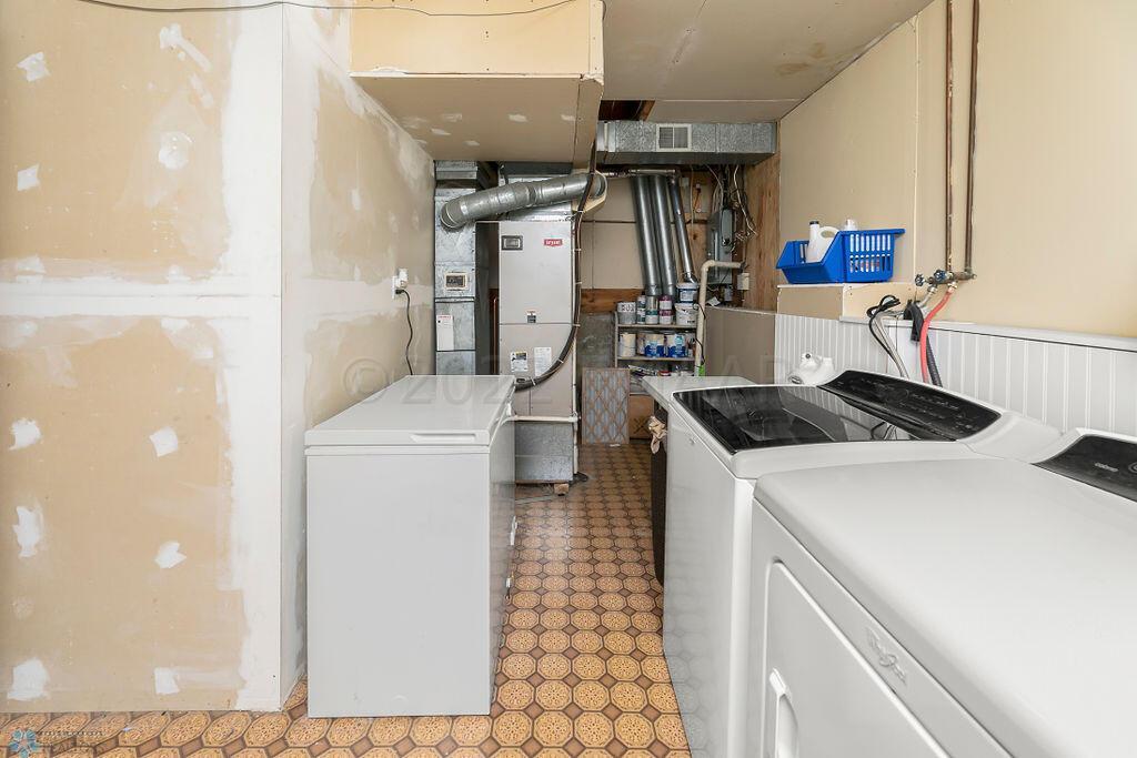 Laundry, Storage & Utilities