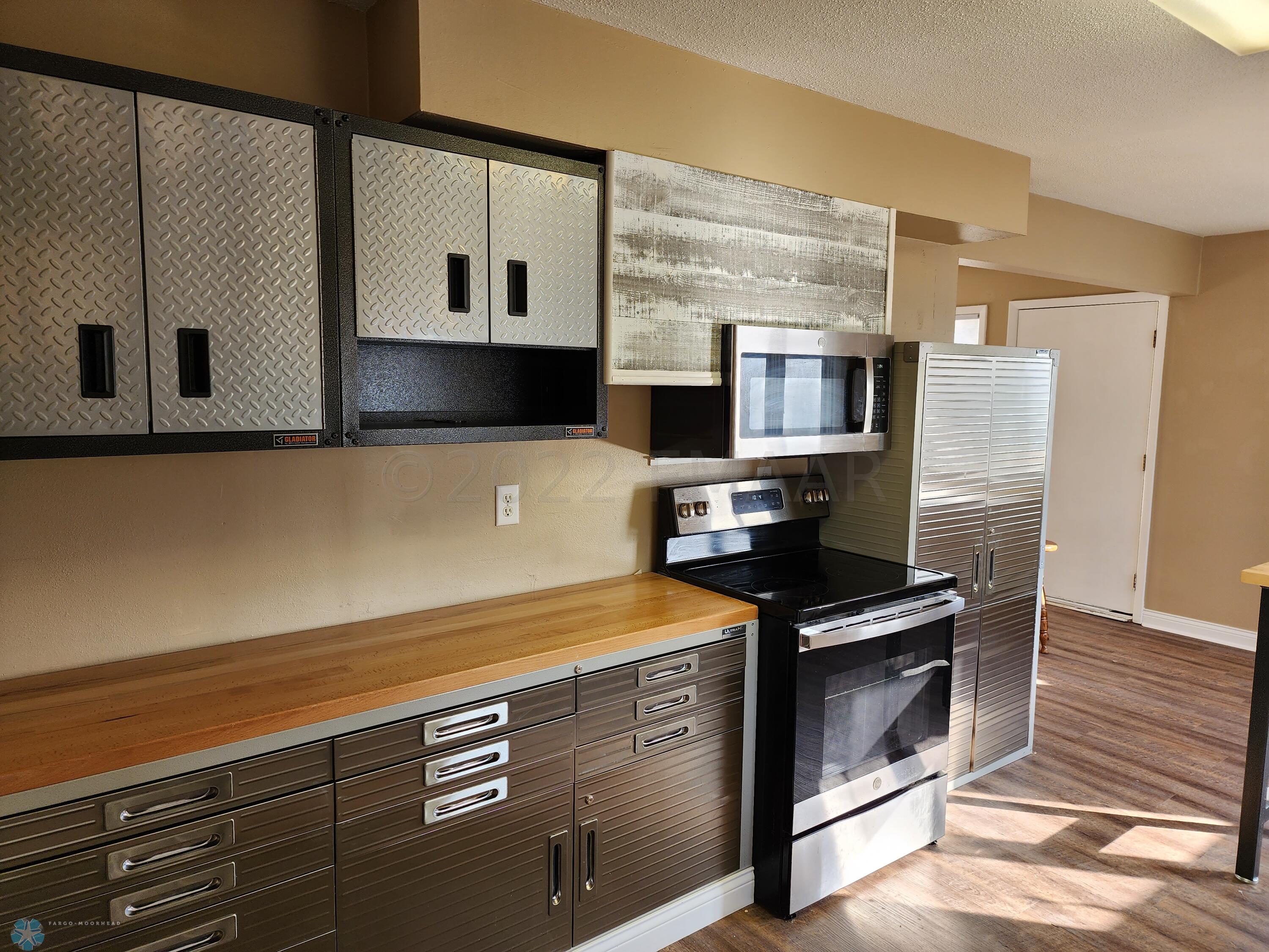 Kitchen-Upper