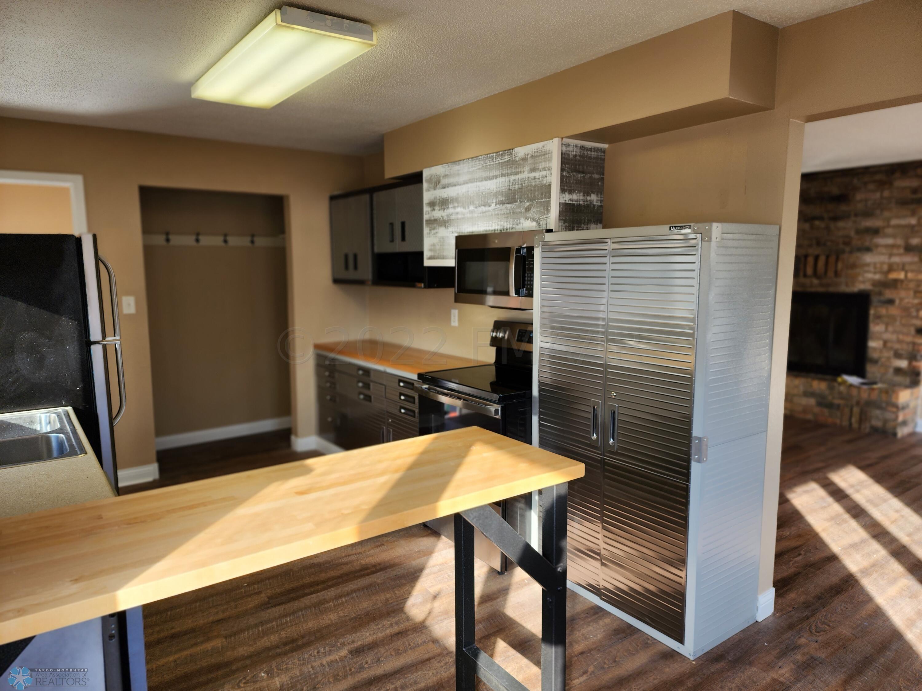 Kitchen-Upper