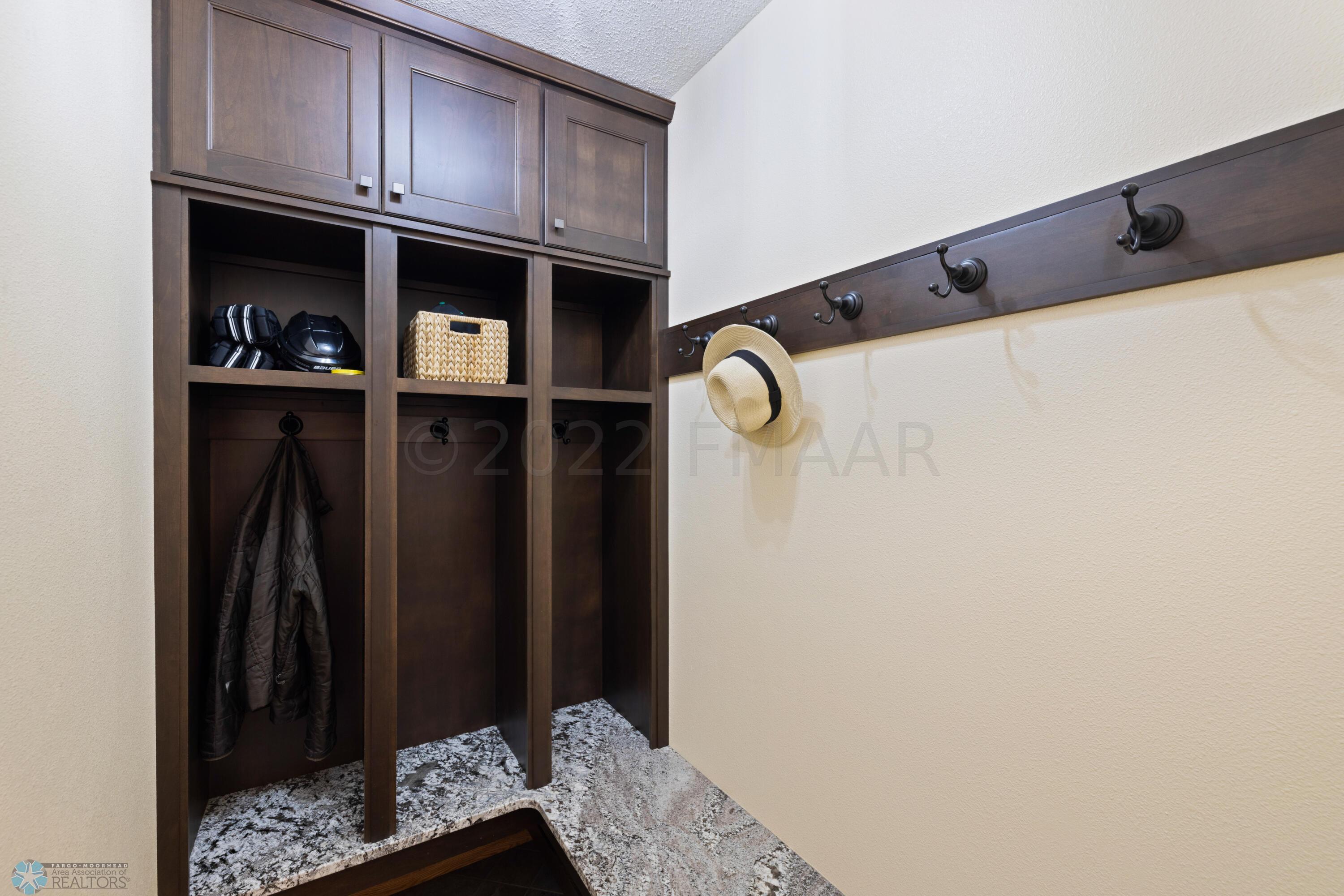 Entryway Dropzone