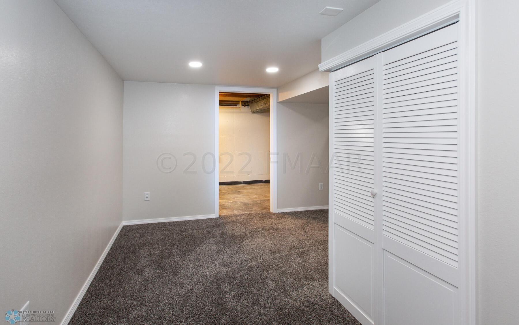 family room - bonus space
