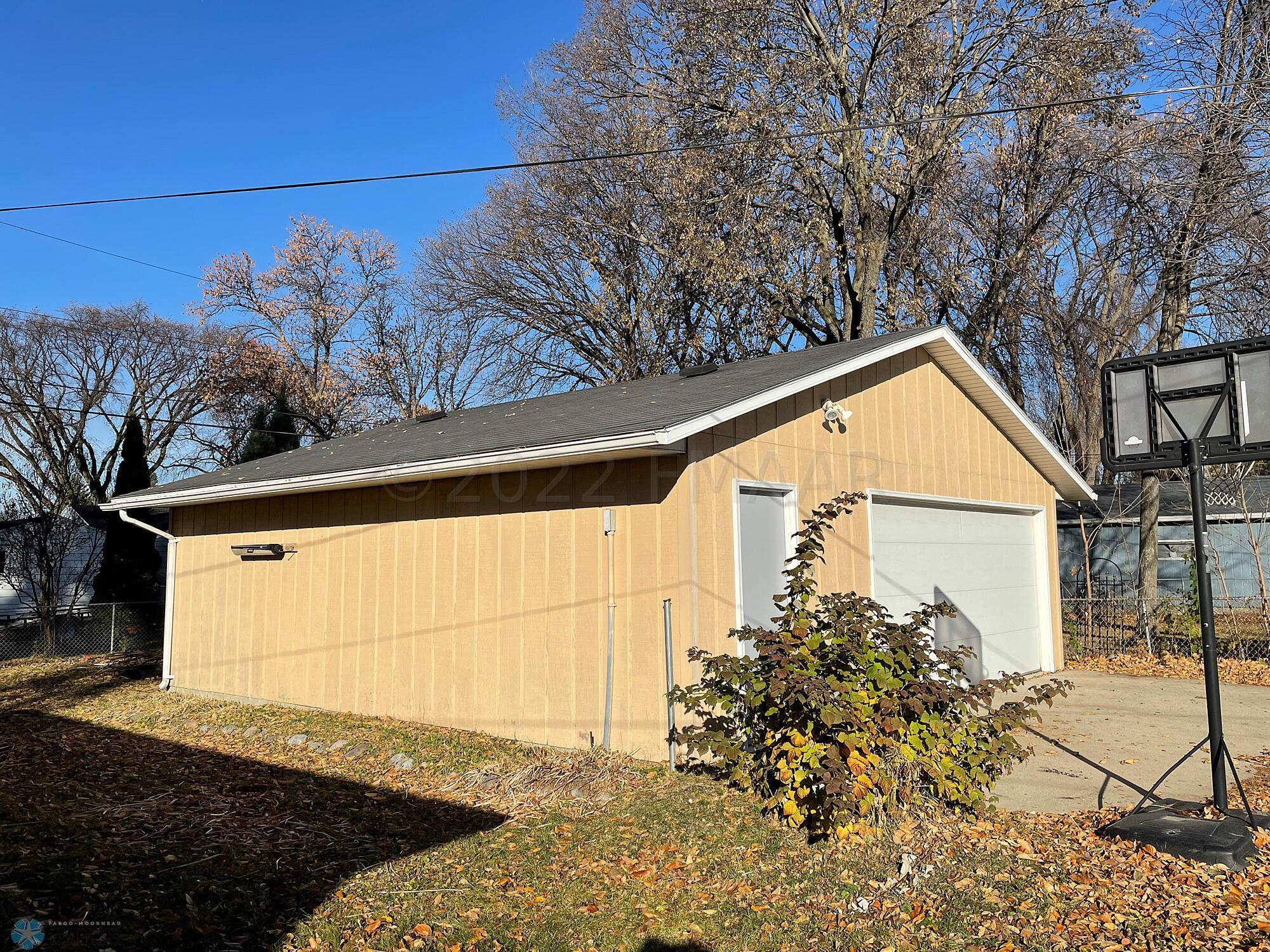 26 x 28 heated, insulated garage-side vi