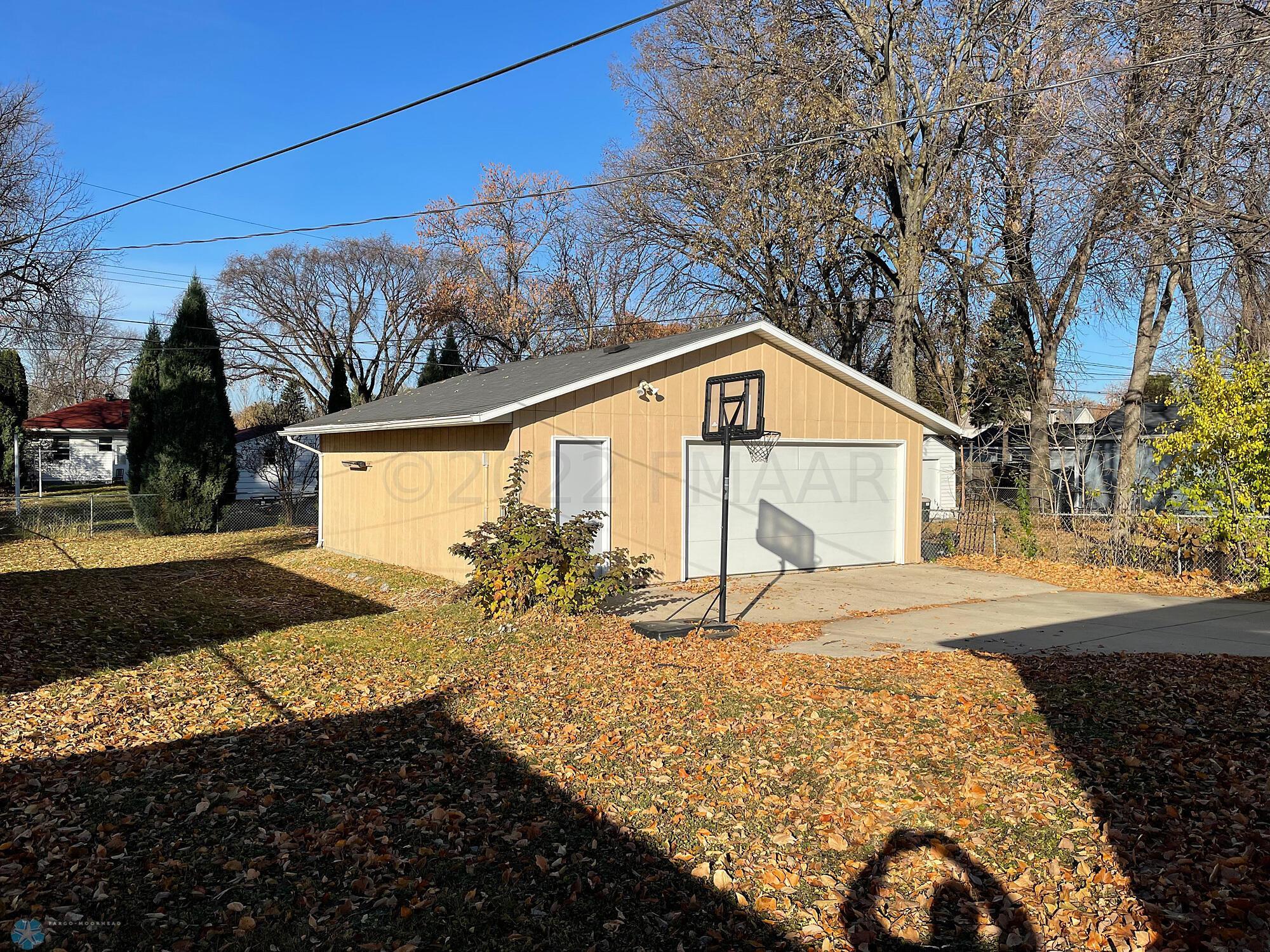26 x 28 heated, insulated garage-view fr