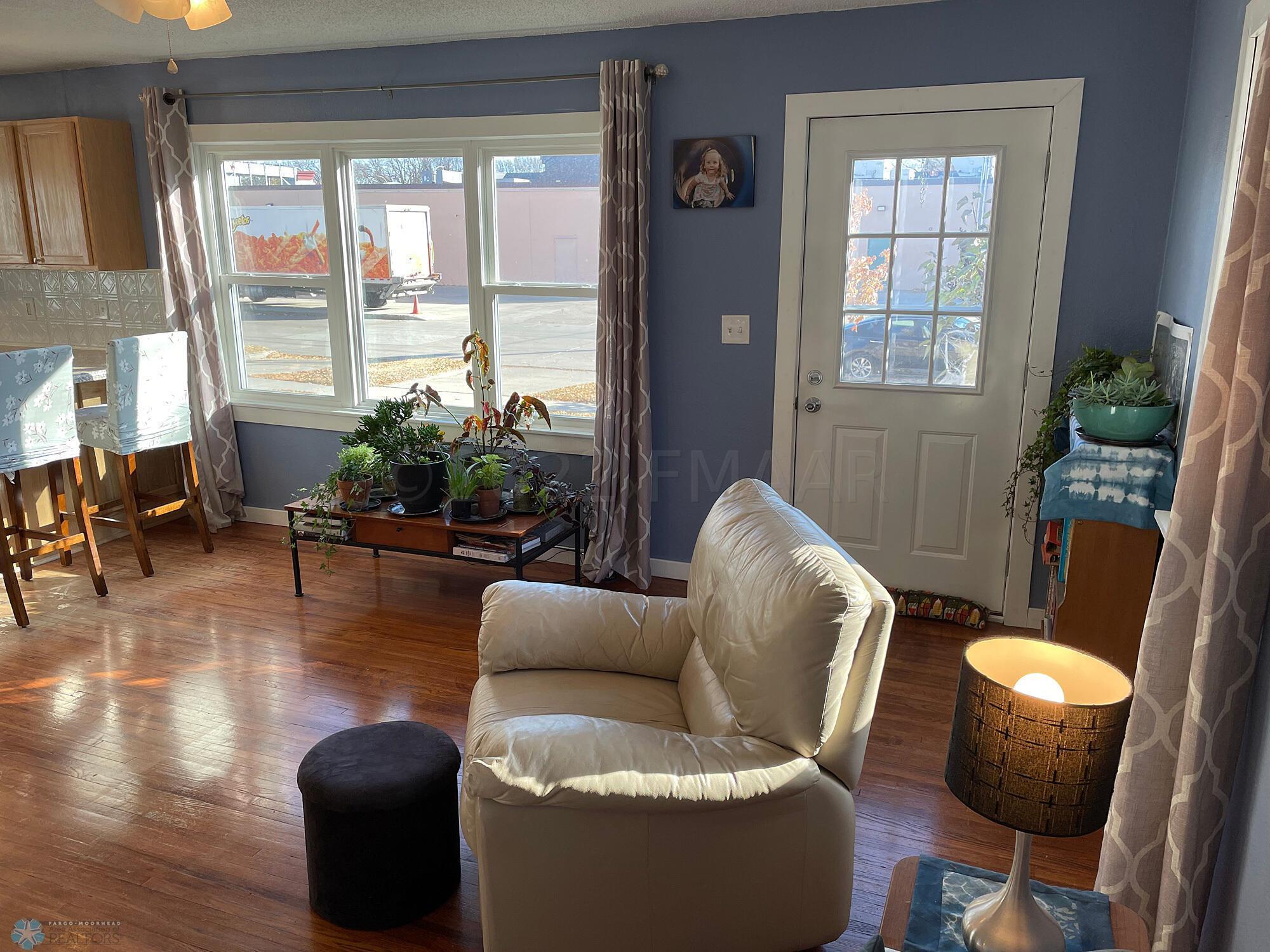 Living room with oak floor-1