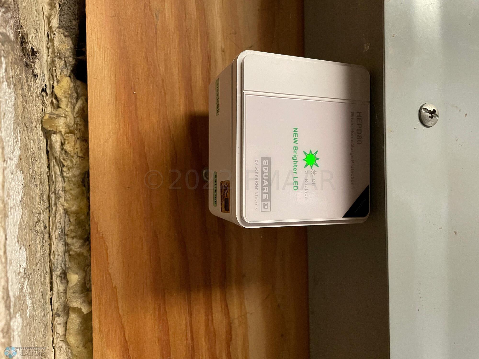 200 amp electrical breaker service with