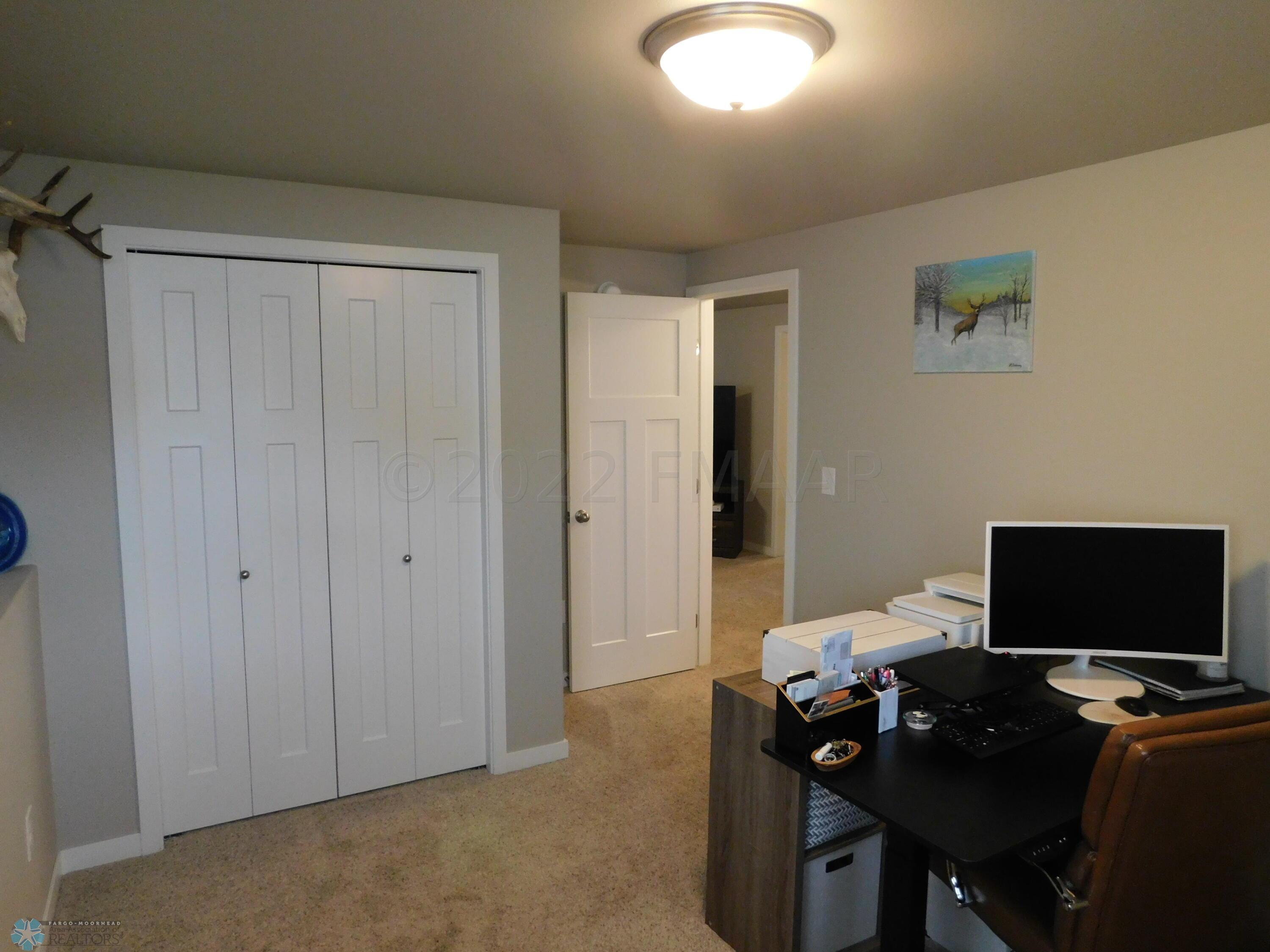 2nd bedroom
