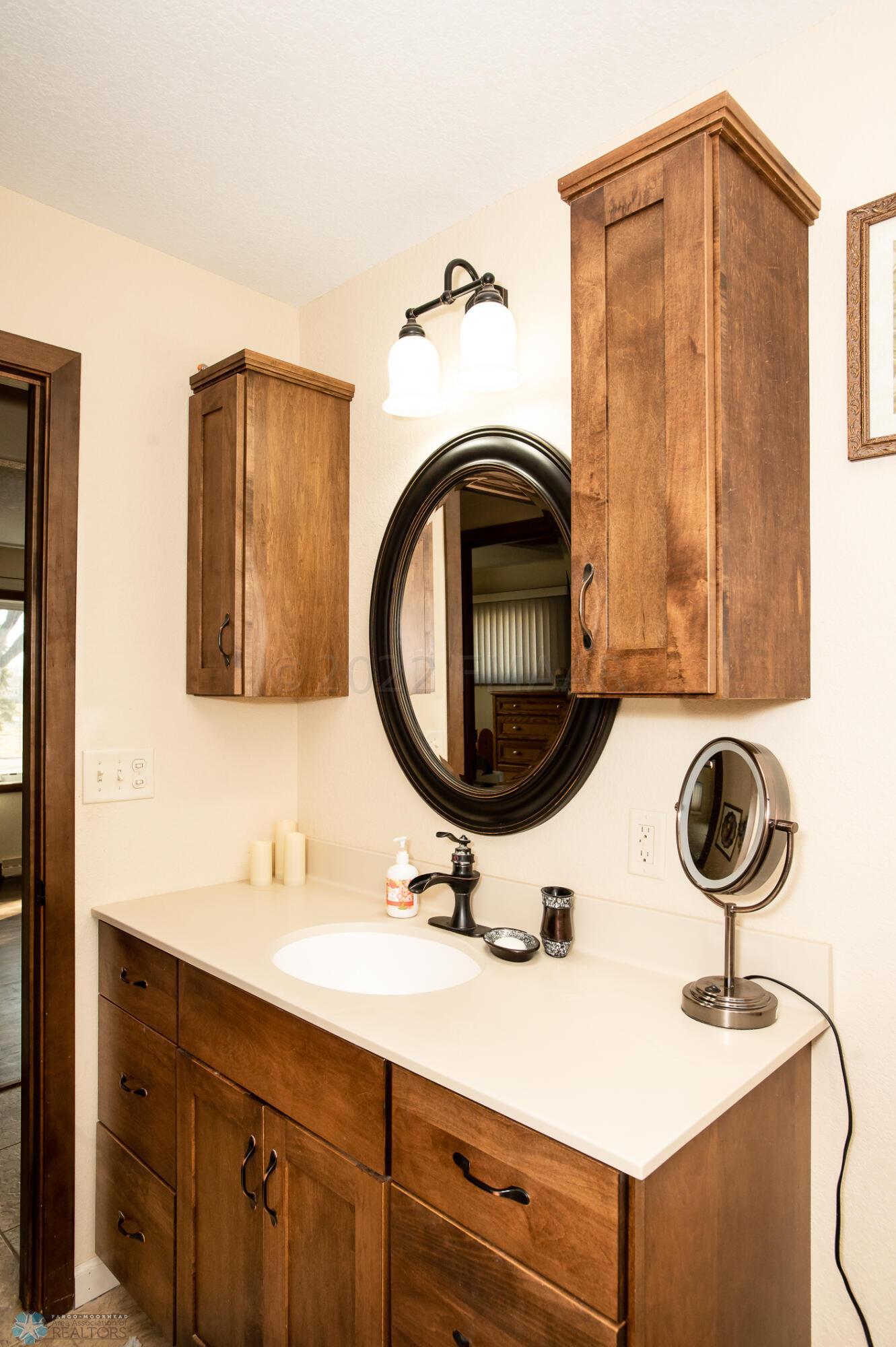 Full Bathrom