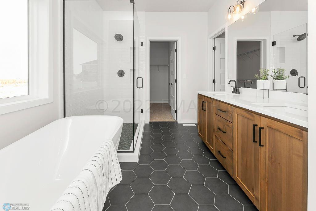 25. Primary bathroom & closet