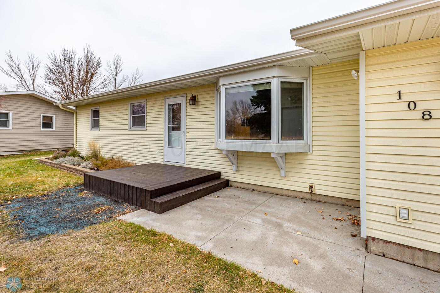 108 Lind Blvd