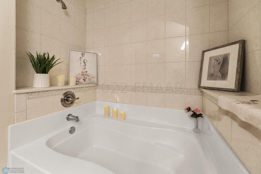 Soaker Tub