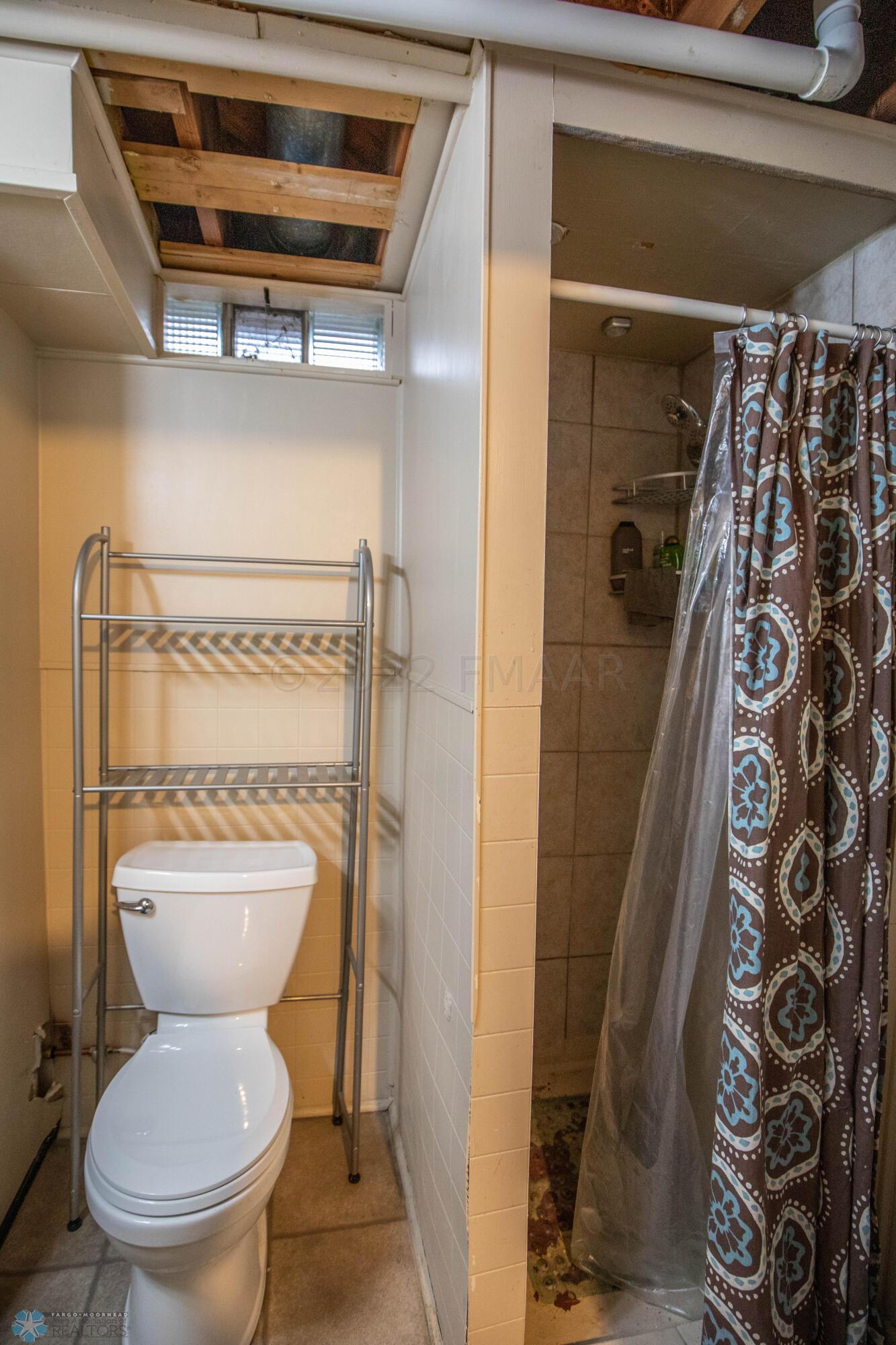 3/4 Bathroom