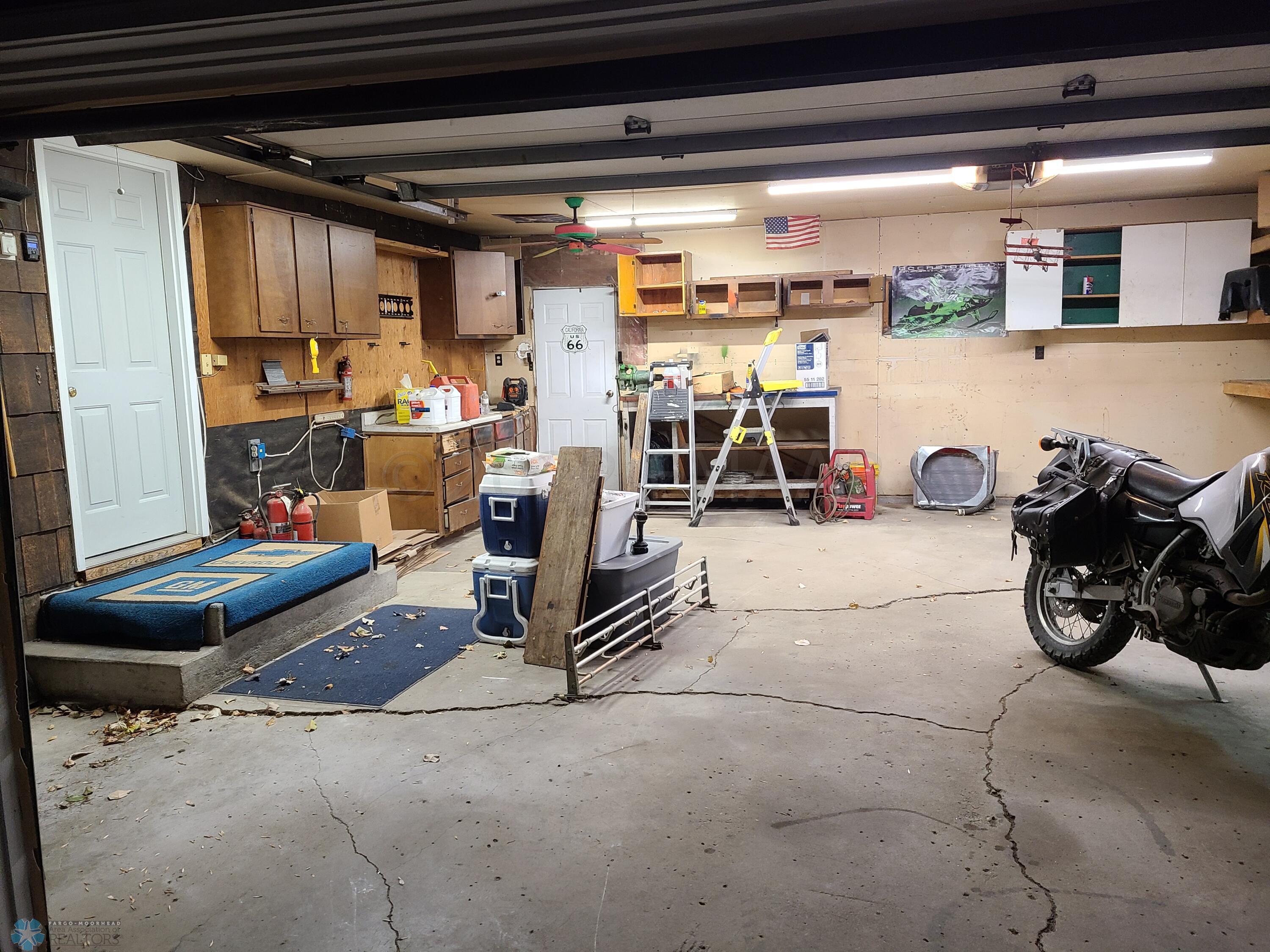 Garage 1
