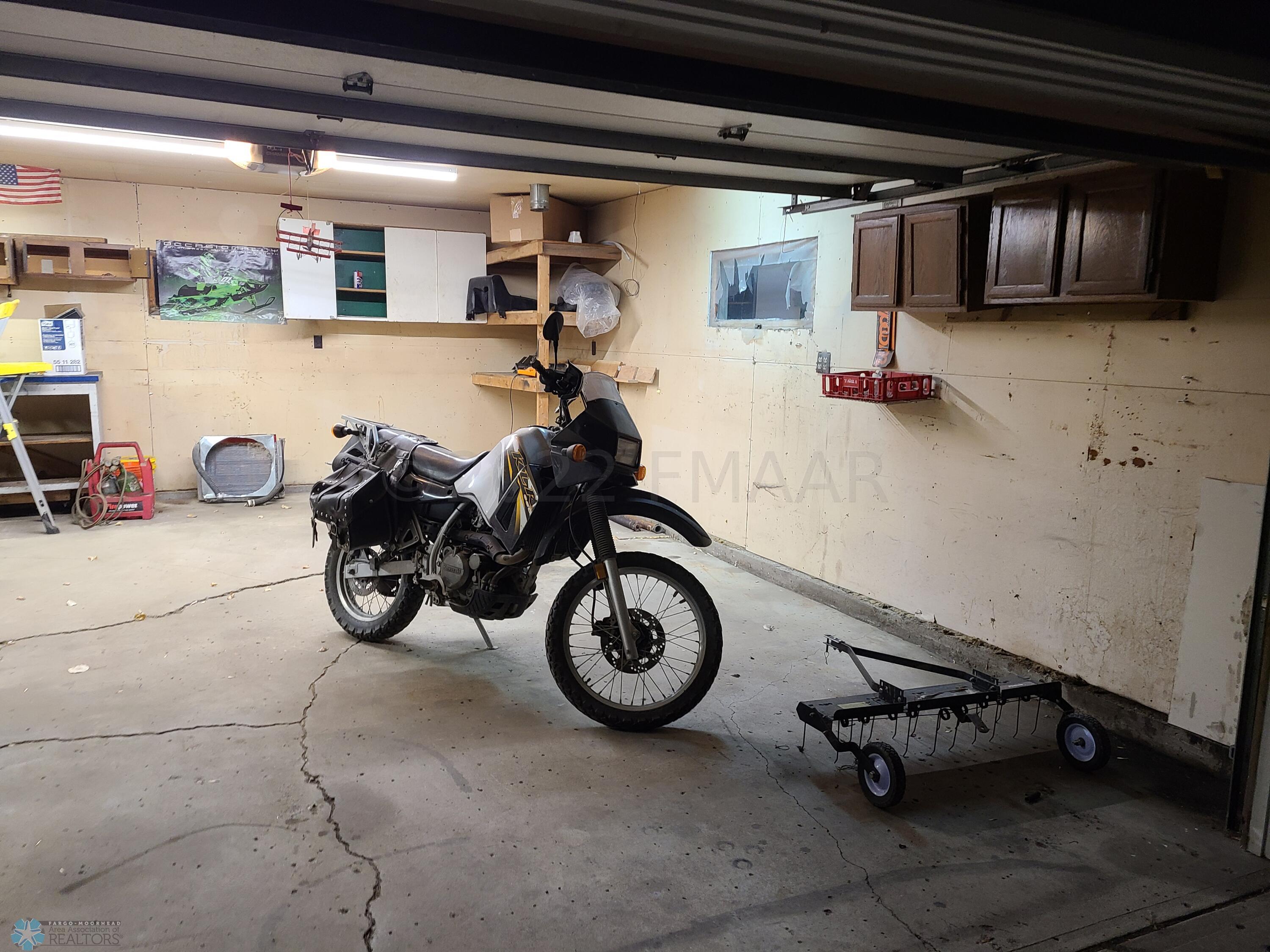 Garage 2