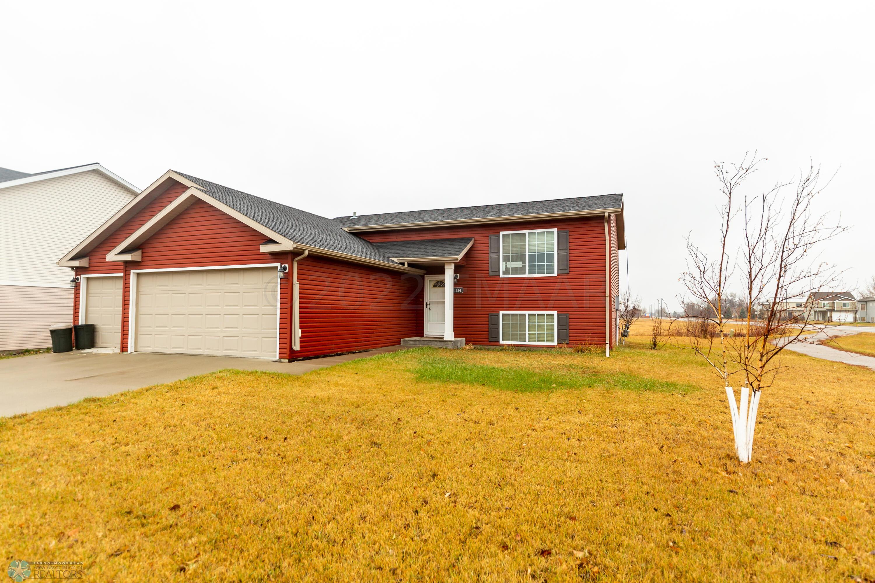 1334 44th Ave S Mhd-2