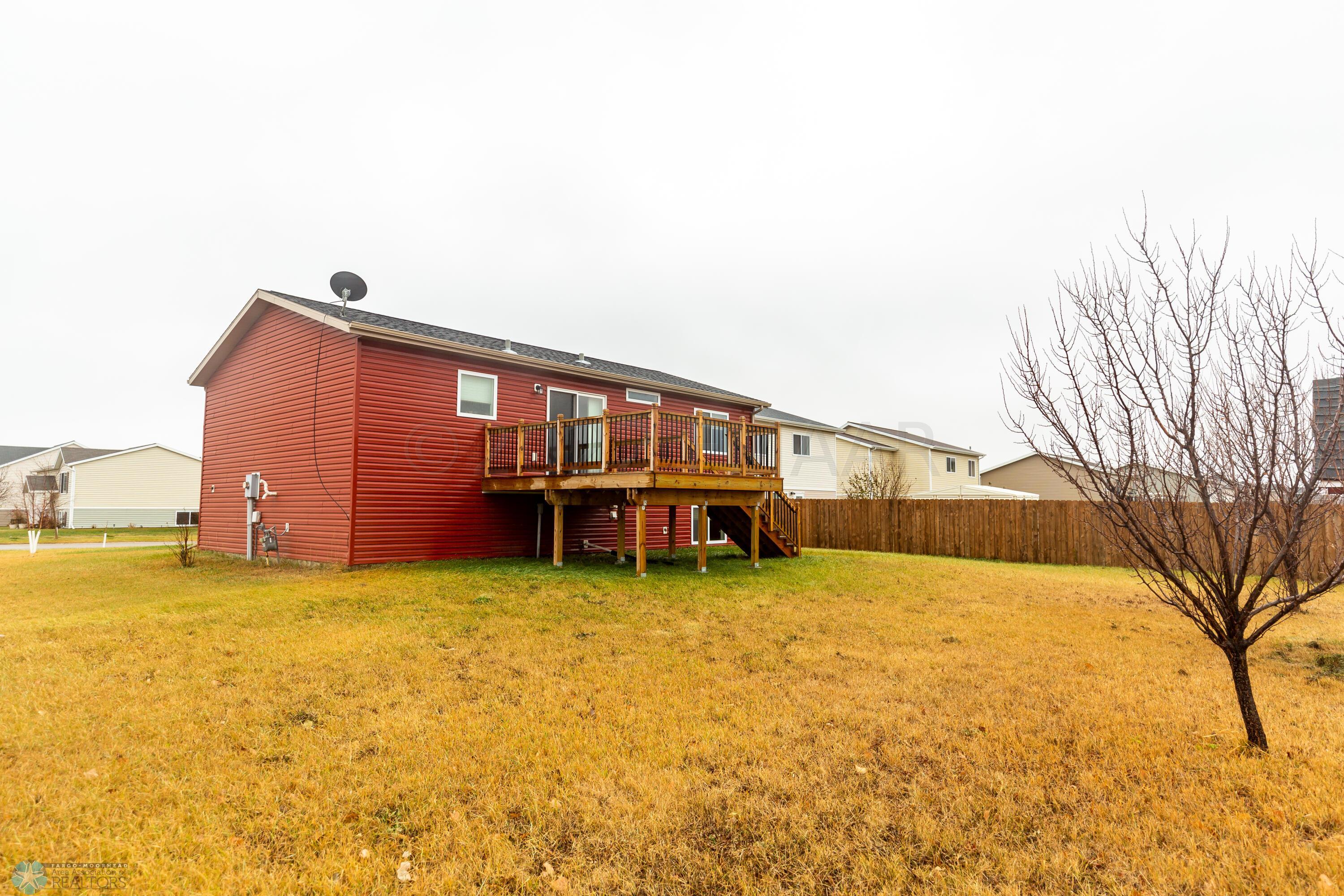 1334 44th Ave S Mhd-8