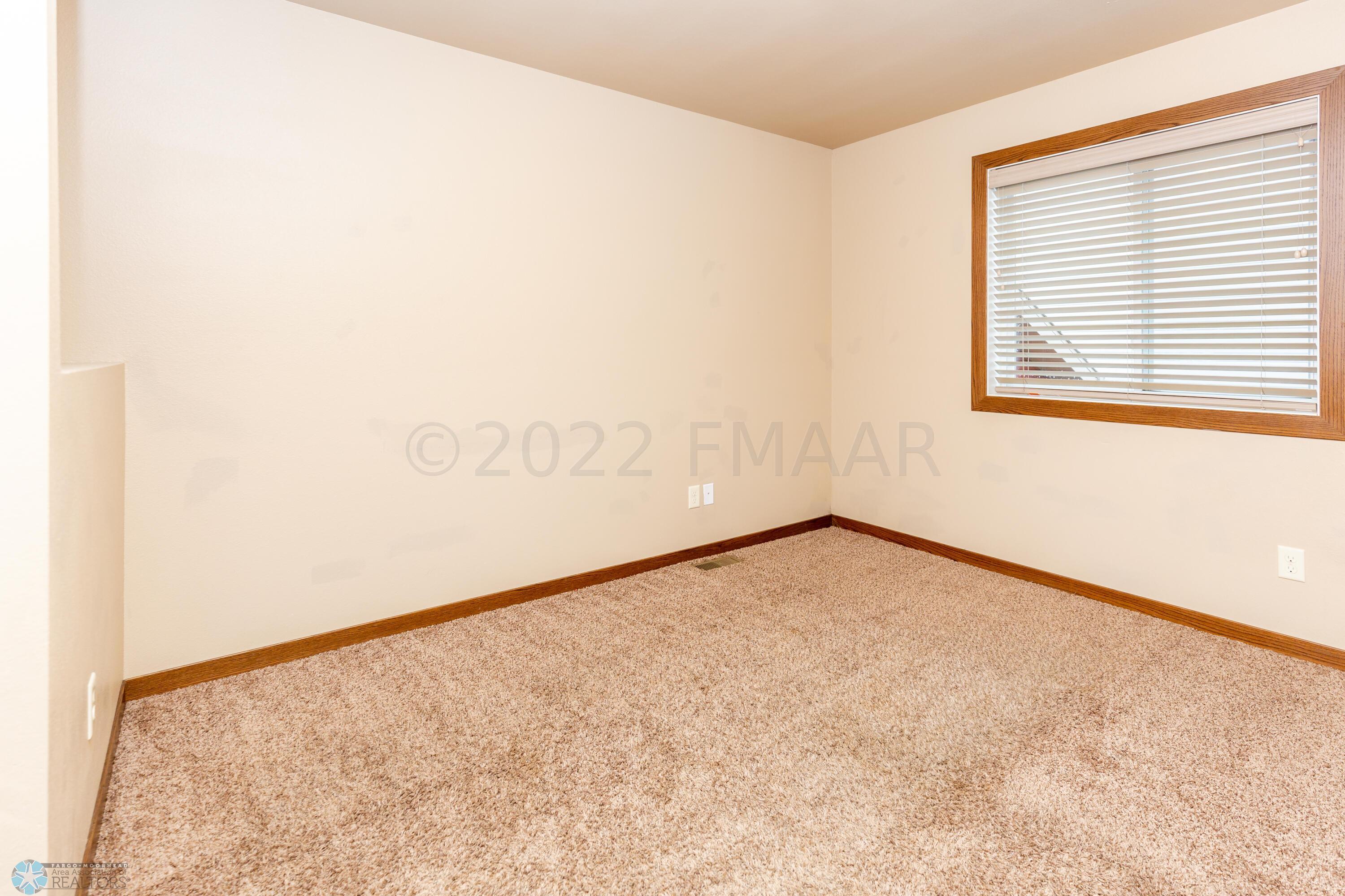 1334 44th Ave S Mhd-33
