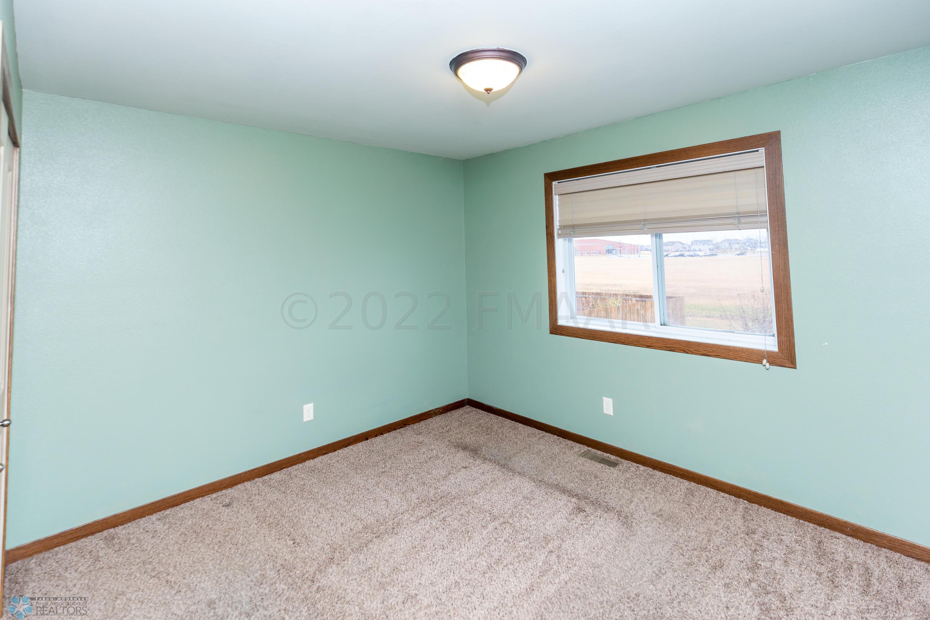 1334 44th Ave S Mhd-35