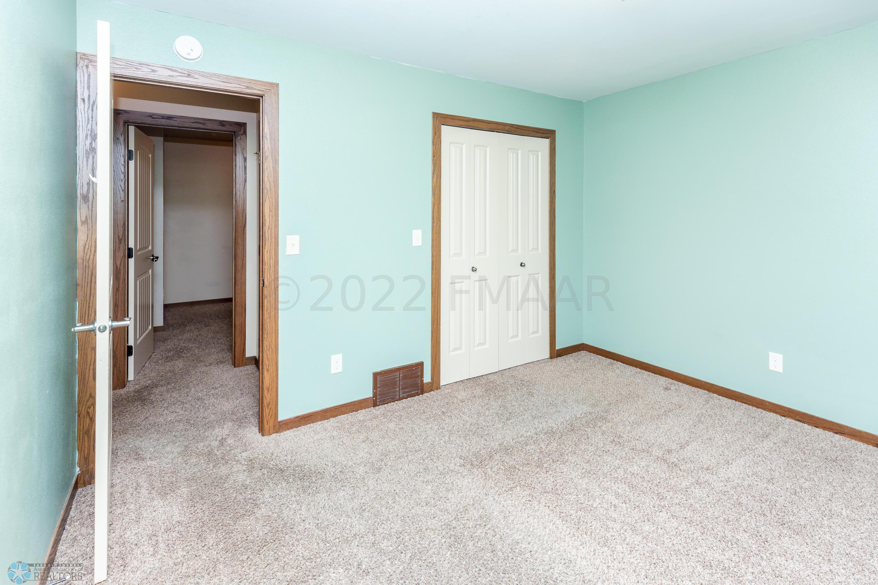 1334 44th Ave S Mhd-36