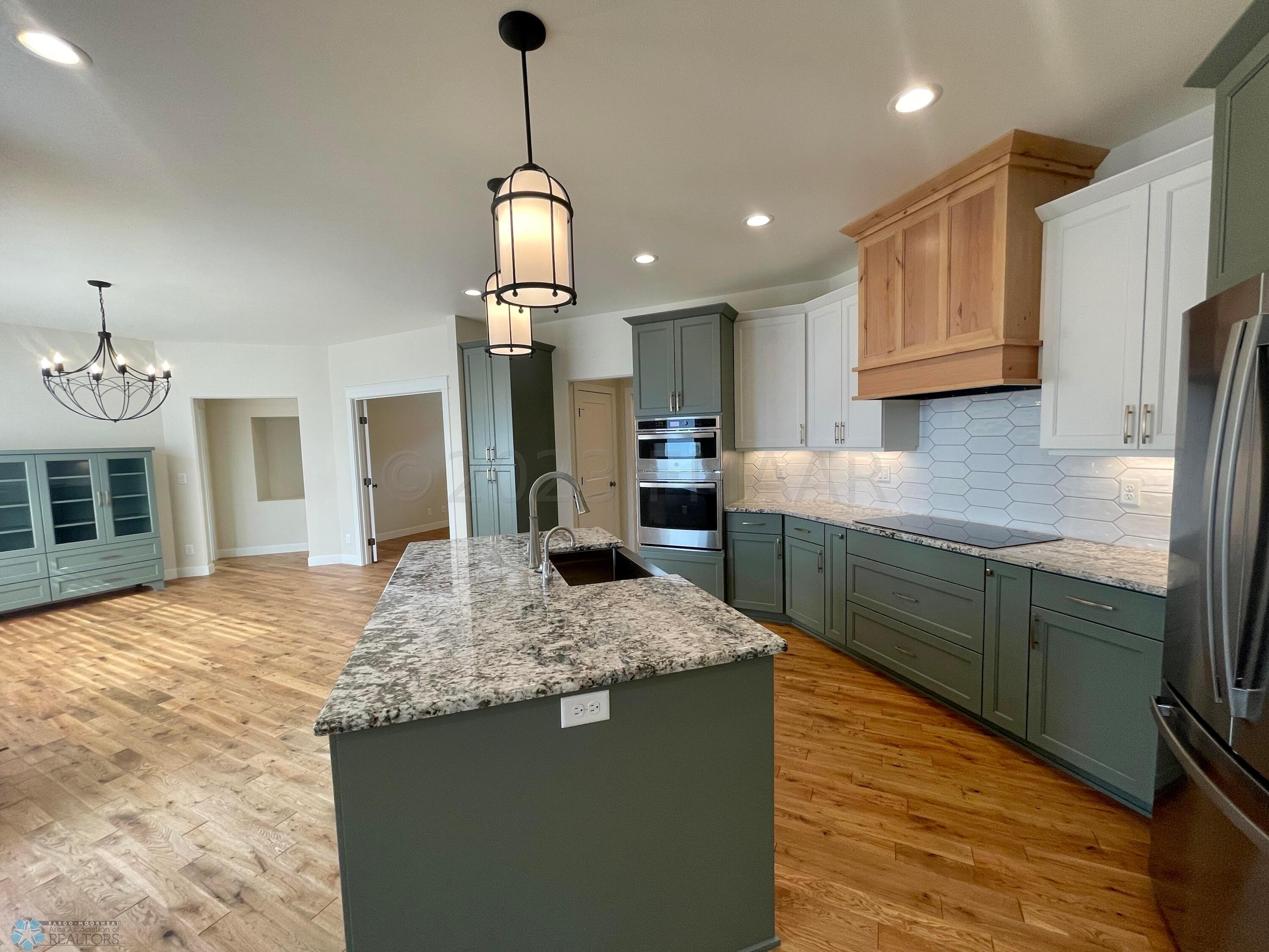 Kitchen/Dining