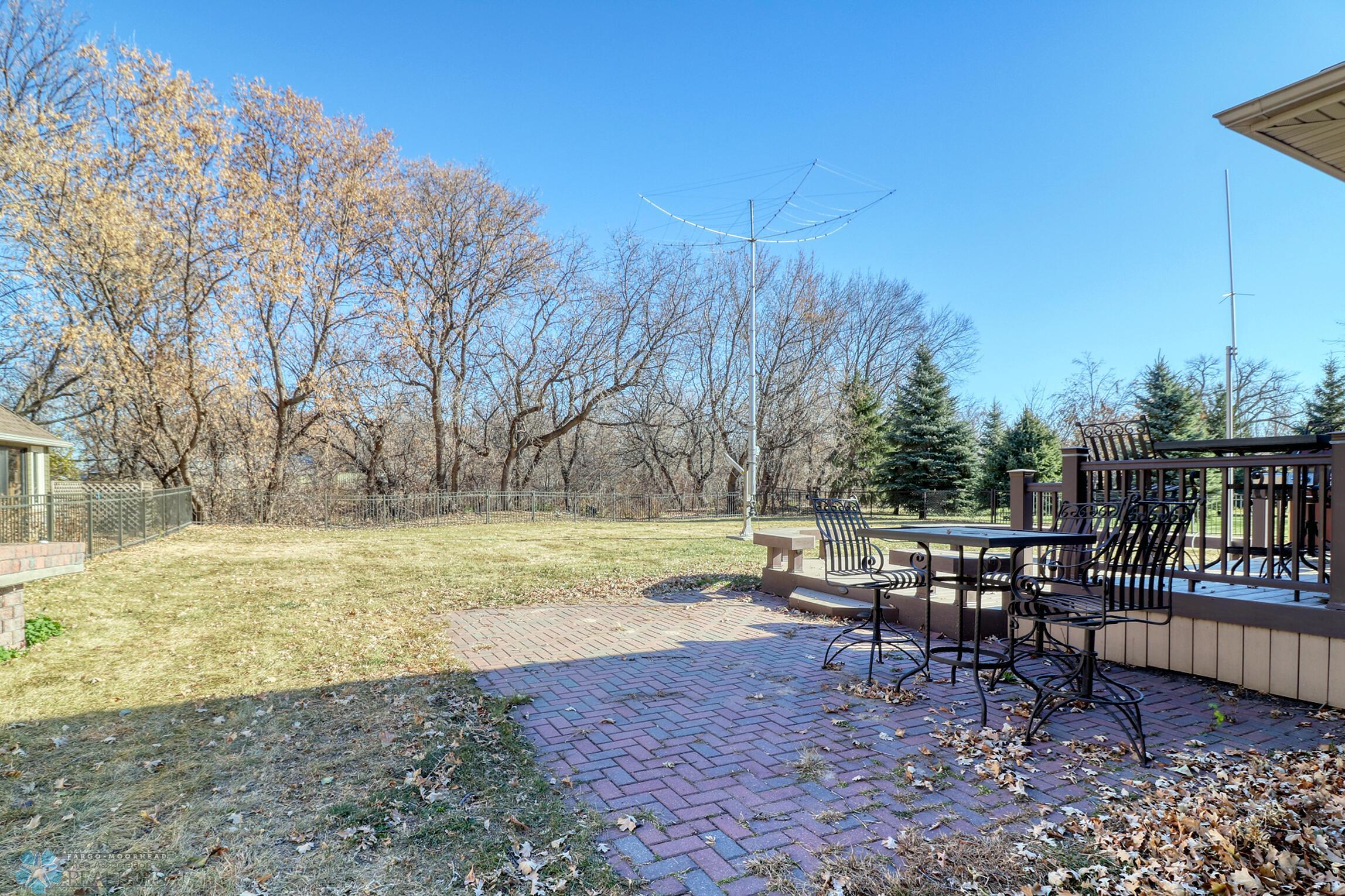 Backyard1_3