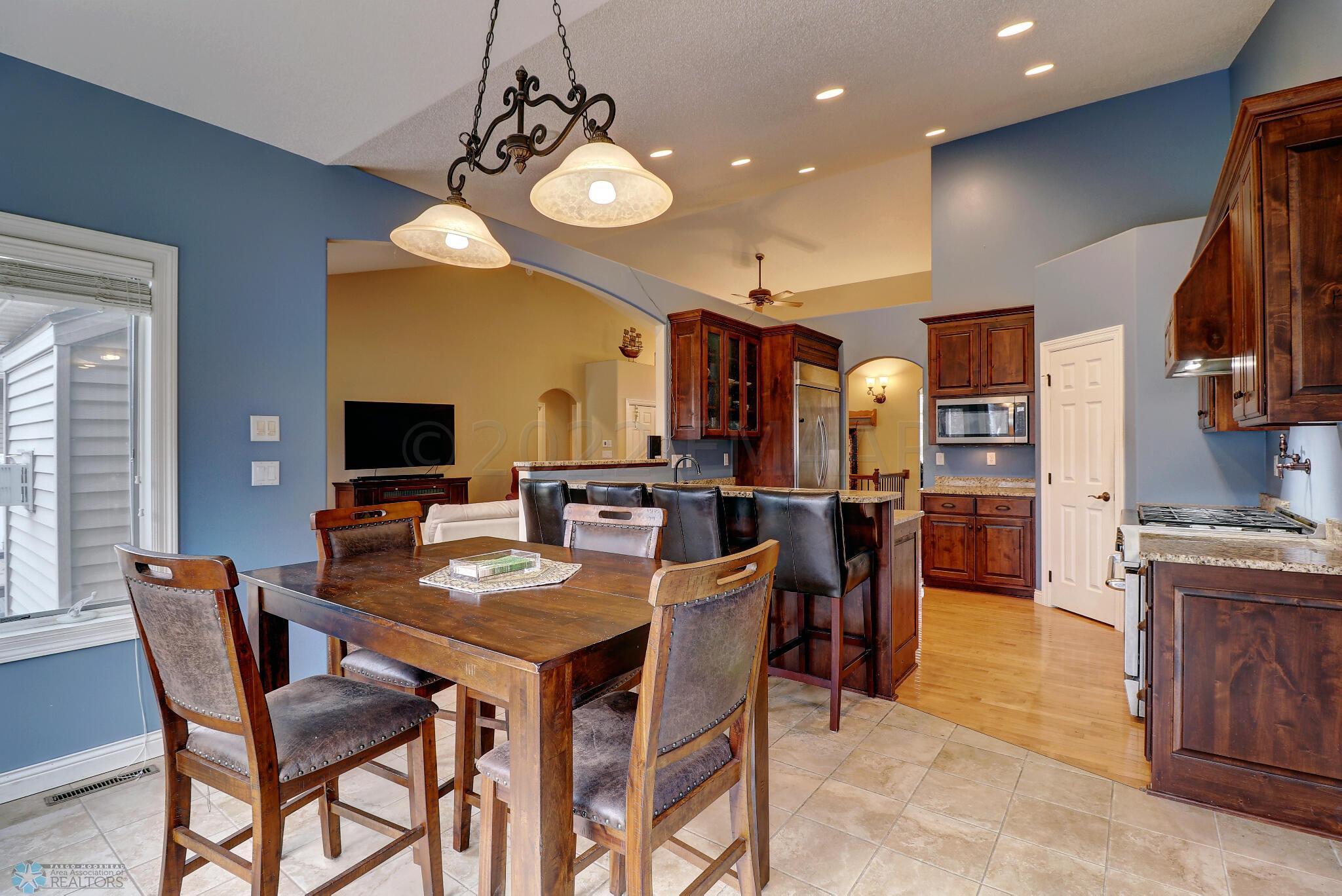 Dining Area1_1