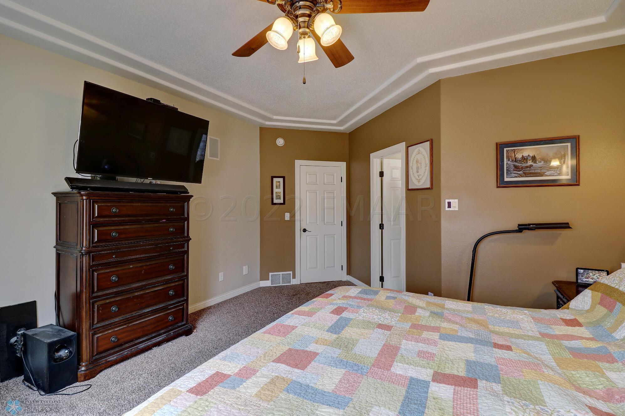 Master Bedroom1_2