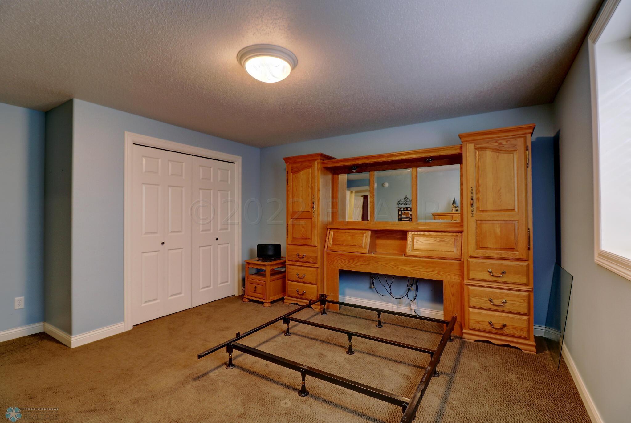 Basement Bedroom1_2