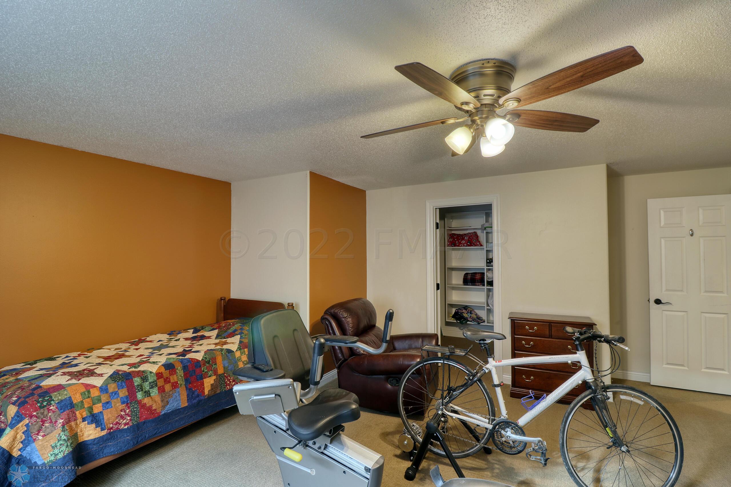 Basement Bedroom2_2