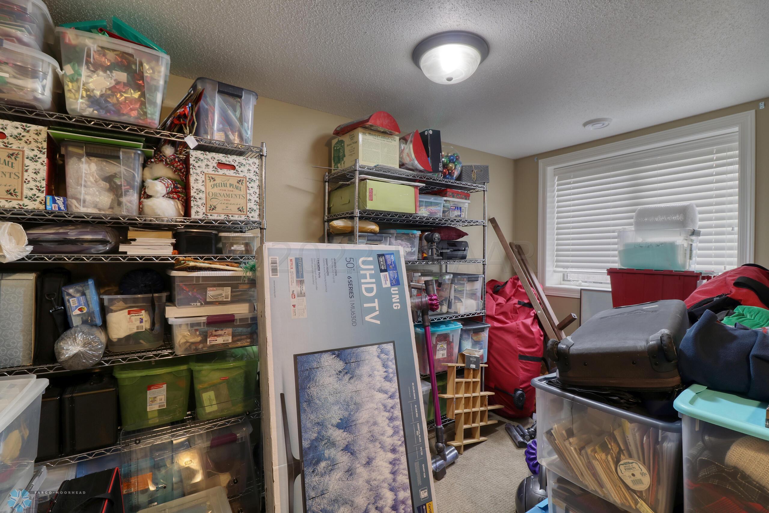 Basement Den2_2