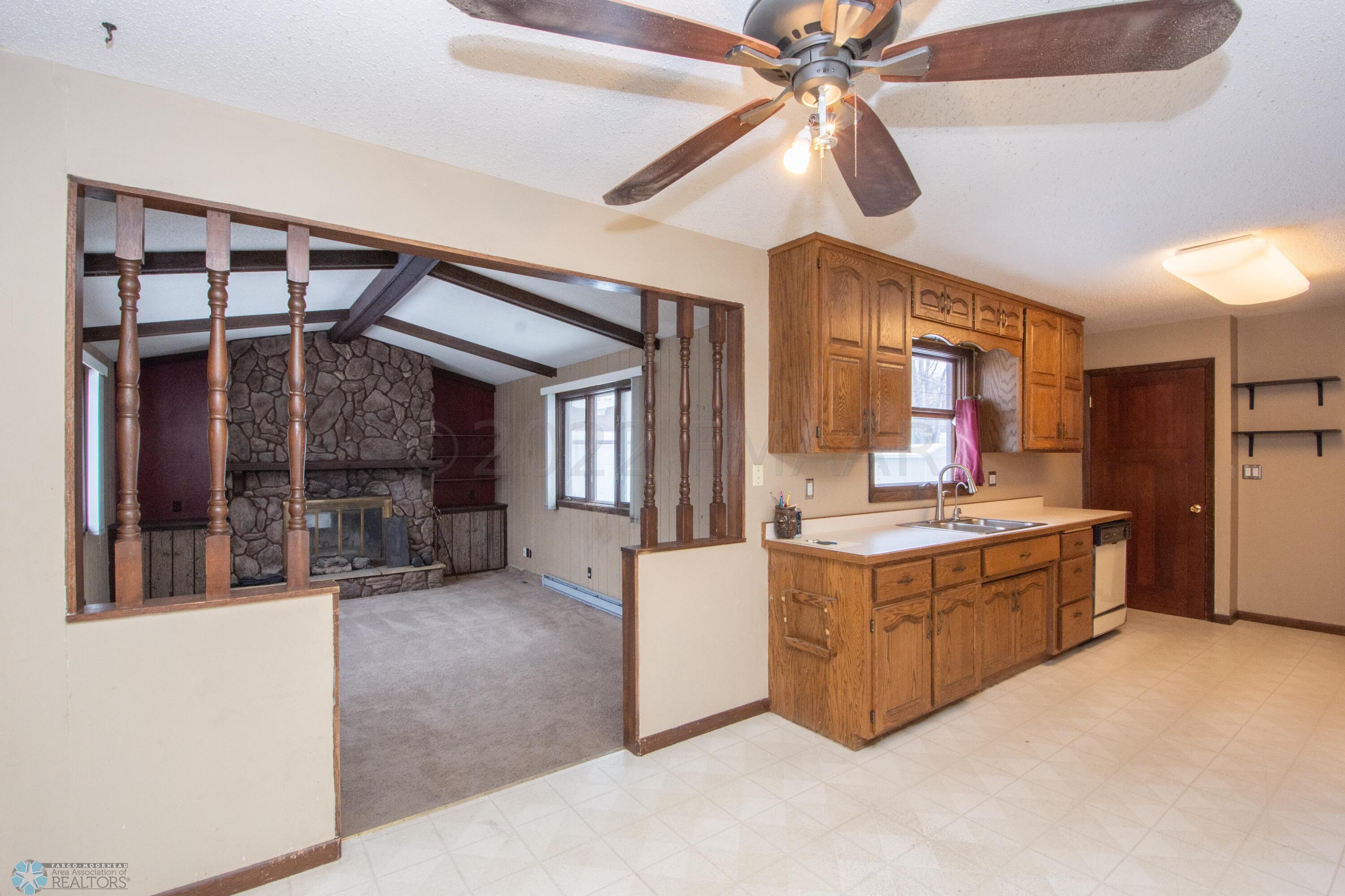 Dining room/kitchen
