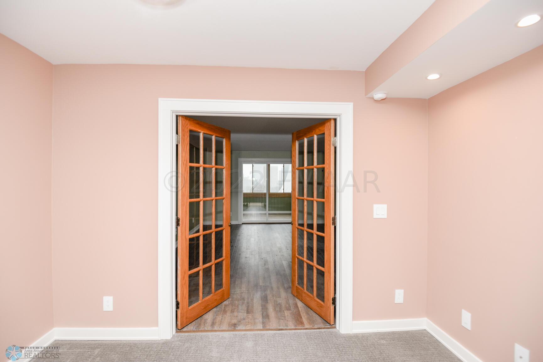 Office/Bedroom 2