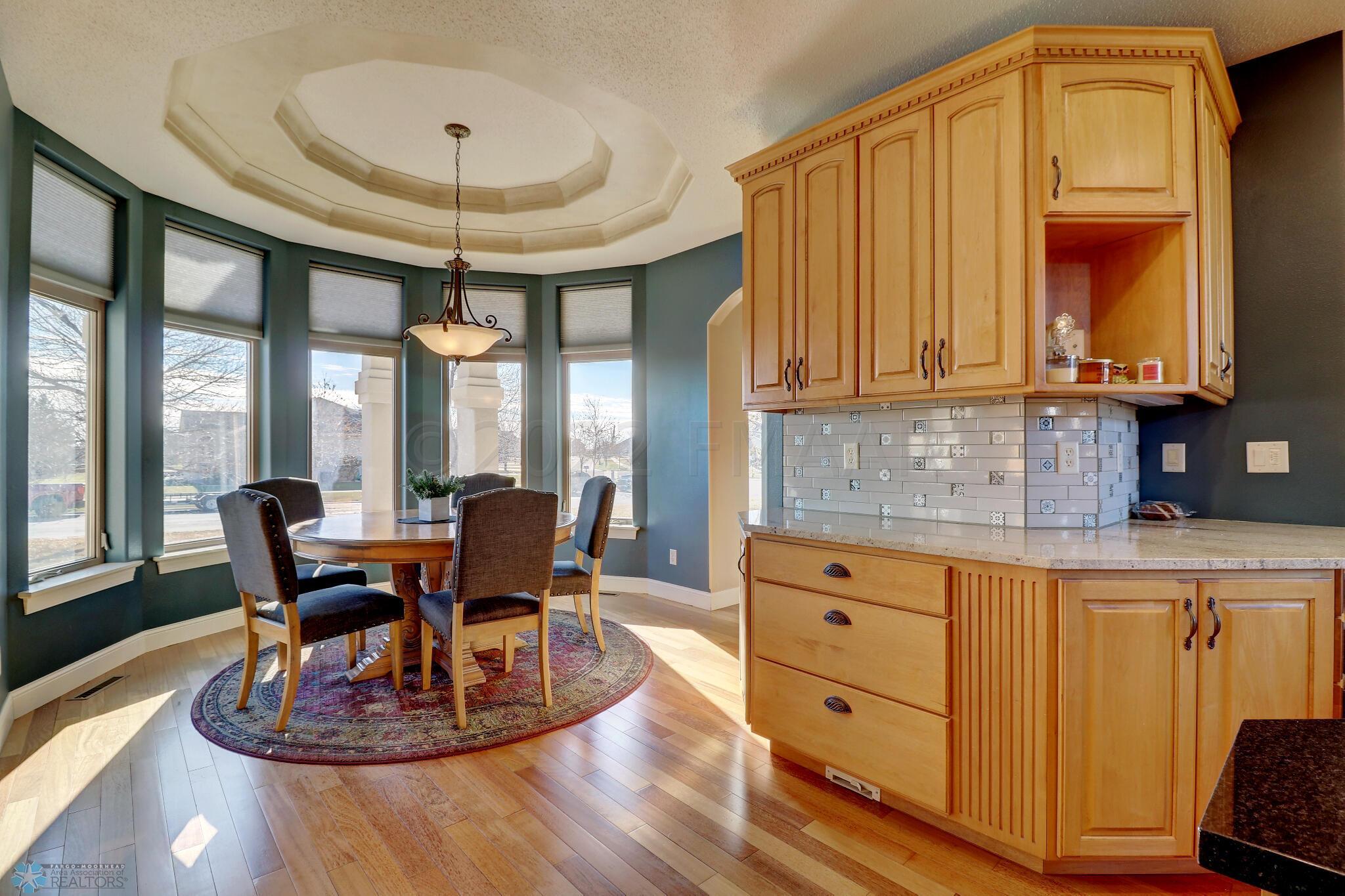 Dining Area1_2
