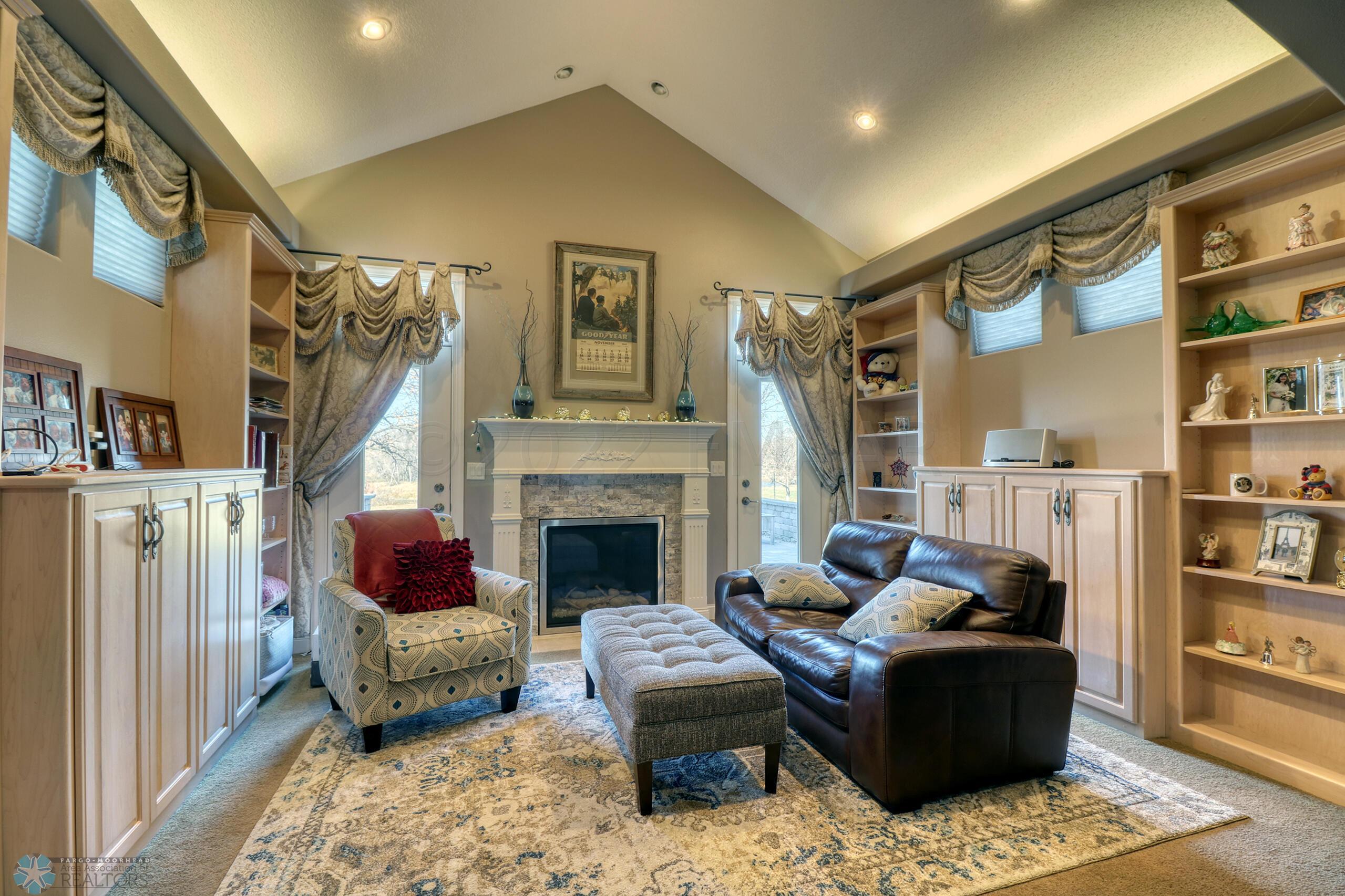 Master Bedroom1_4