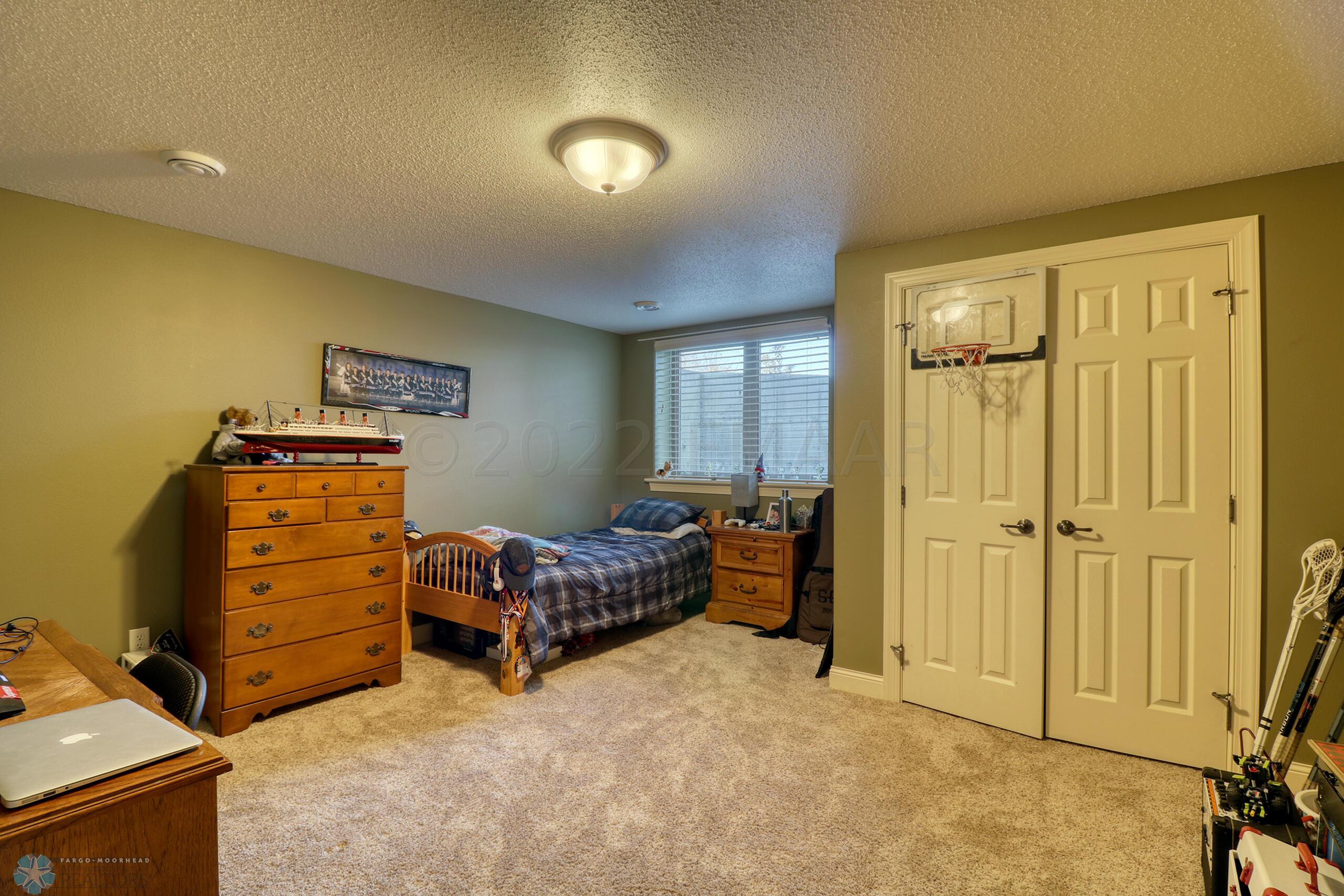 Basement Bedroom2_1