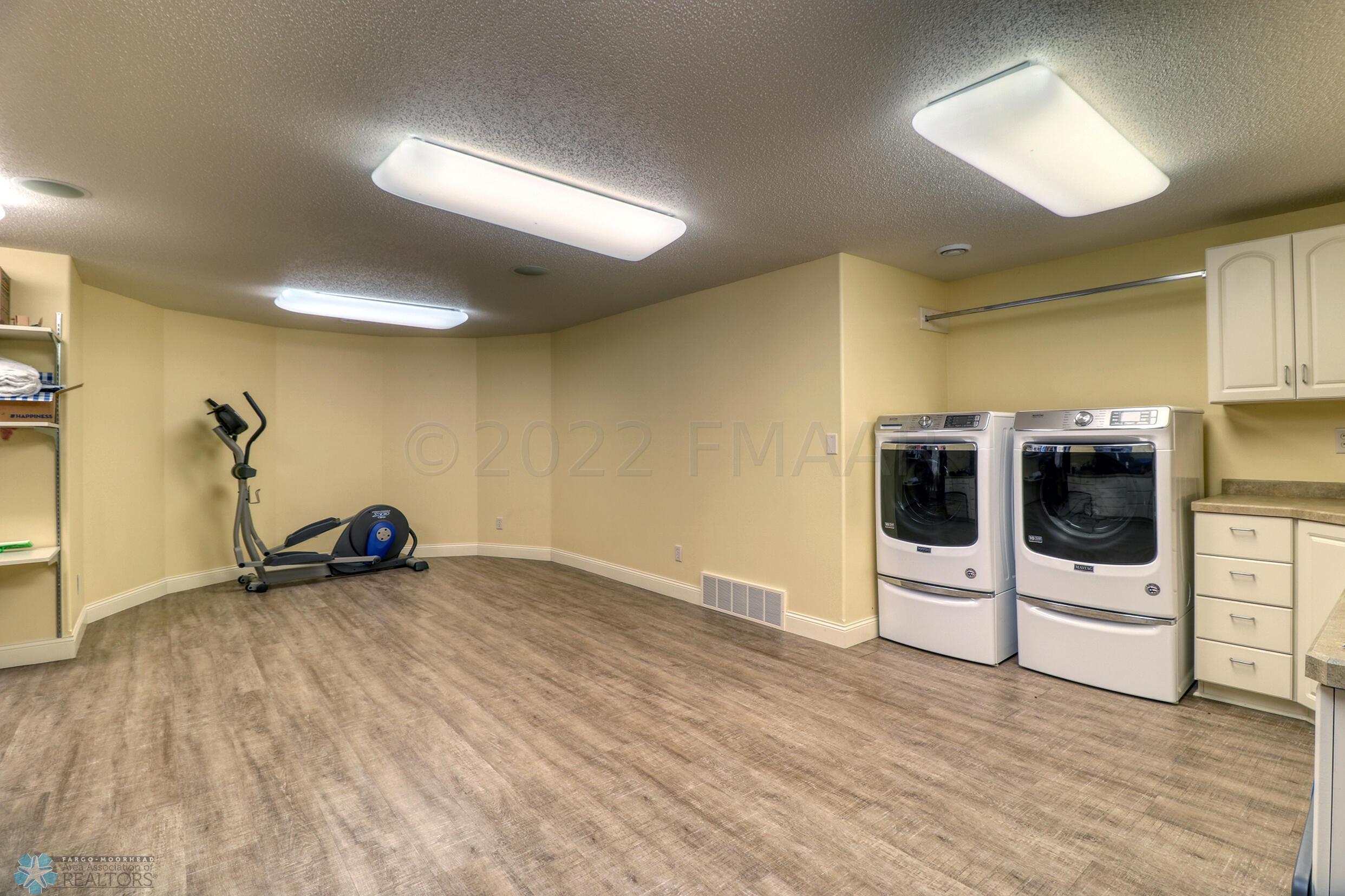 Basement Laundry1_2
