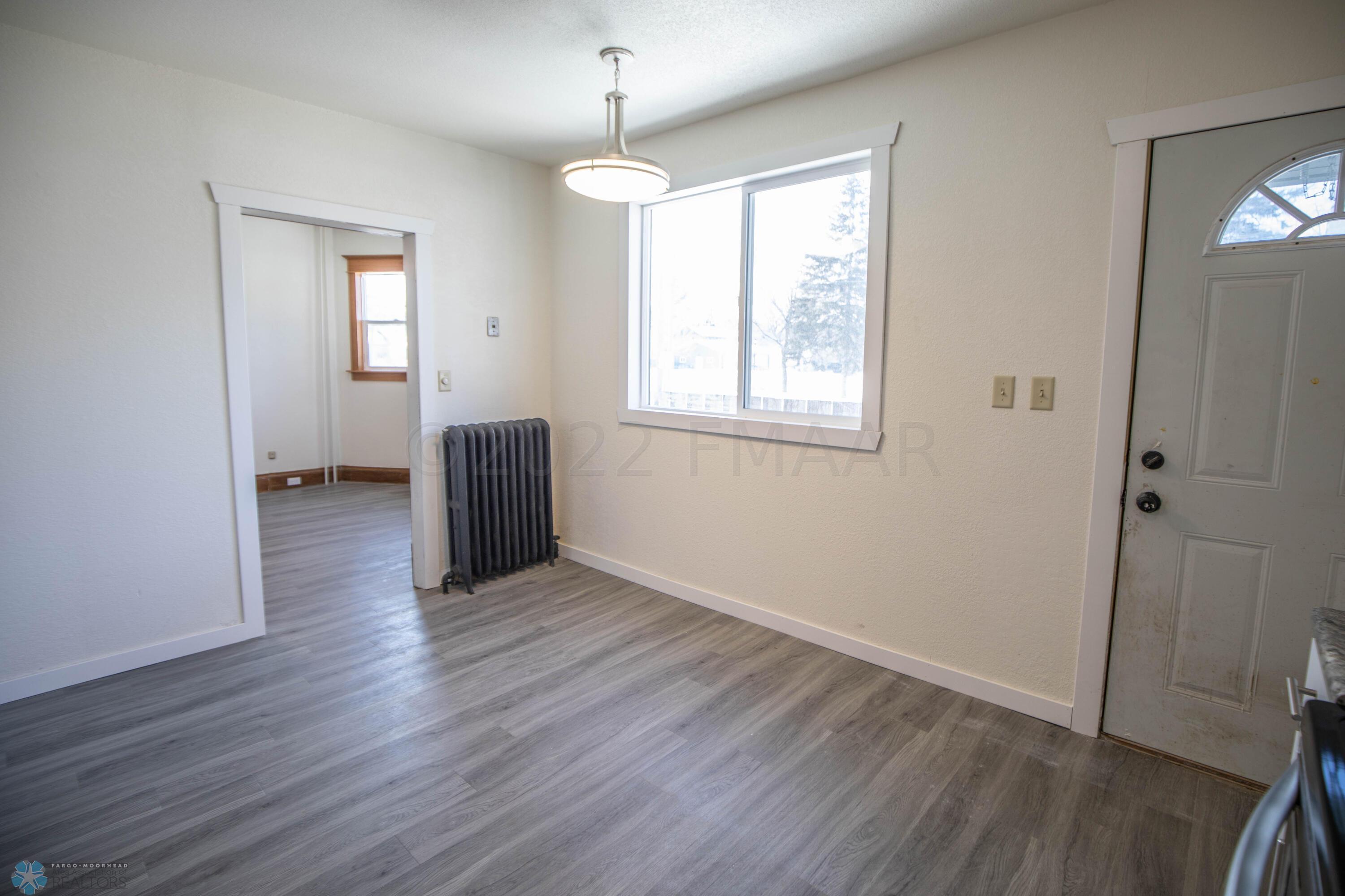 Kitchen Nook / Side Entrance