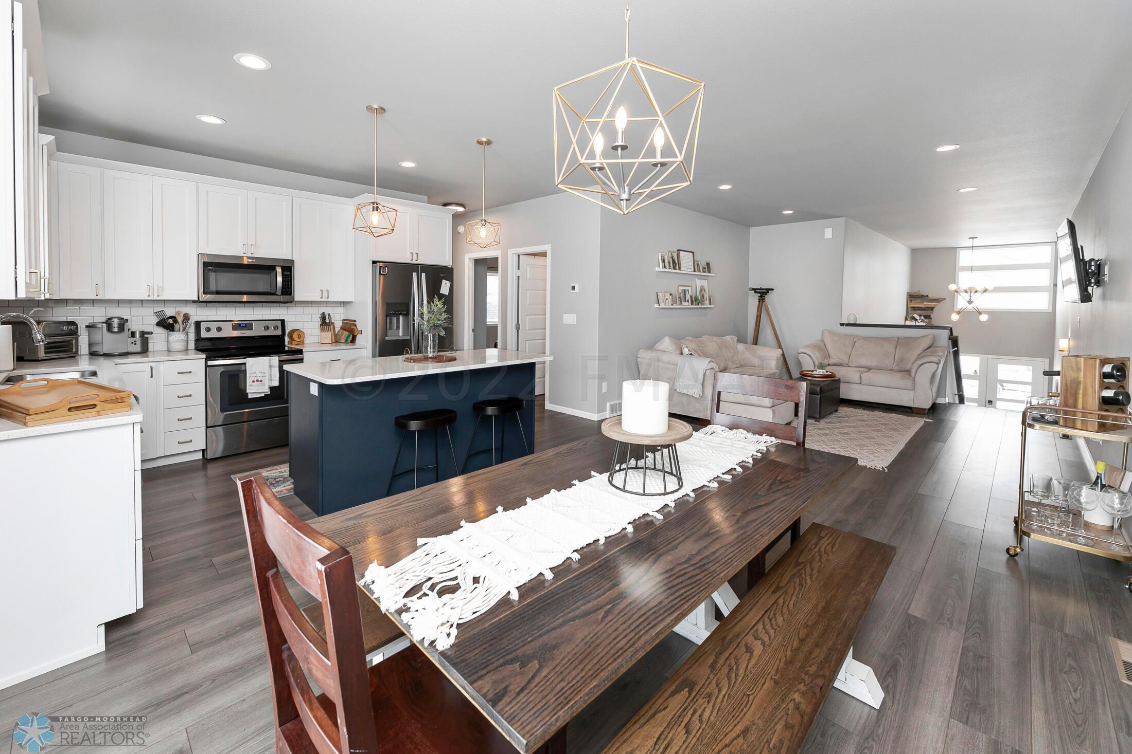 Kitchen/Dining