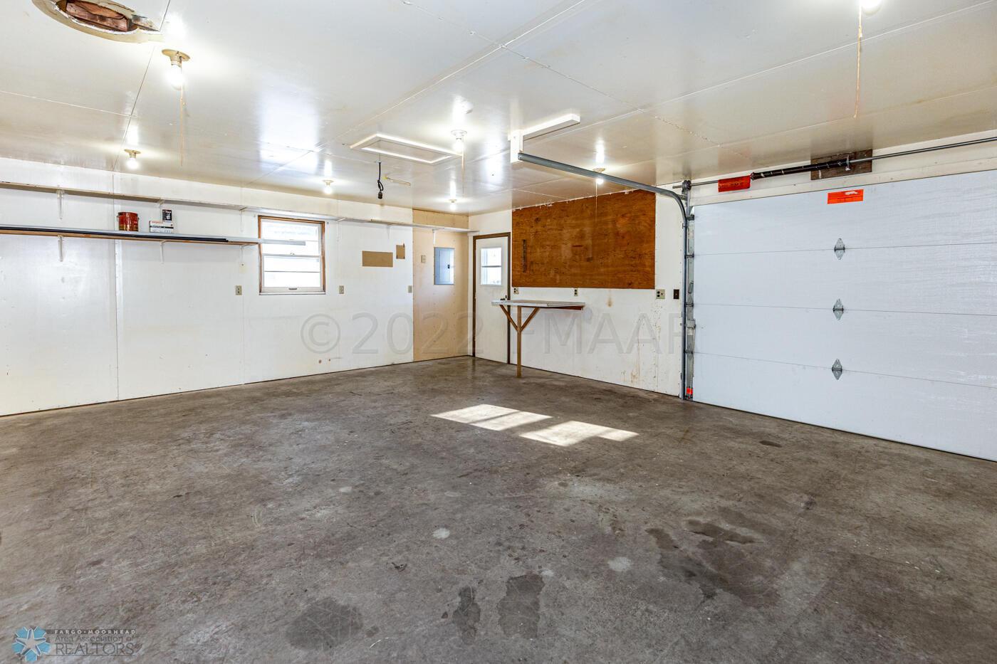 Detached Garage