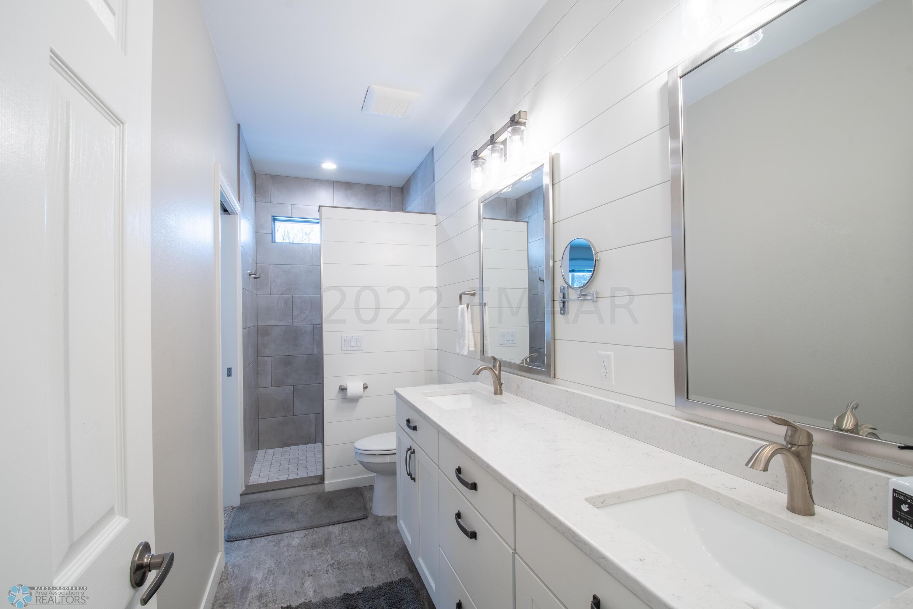 Hollywood Bathroom