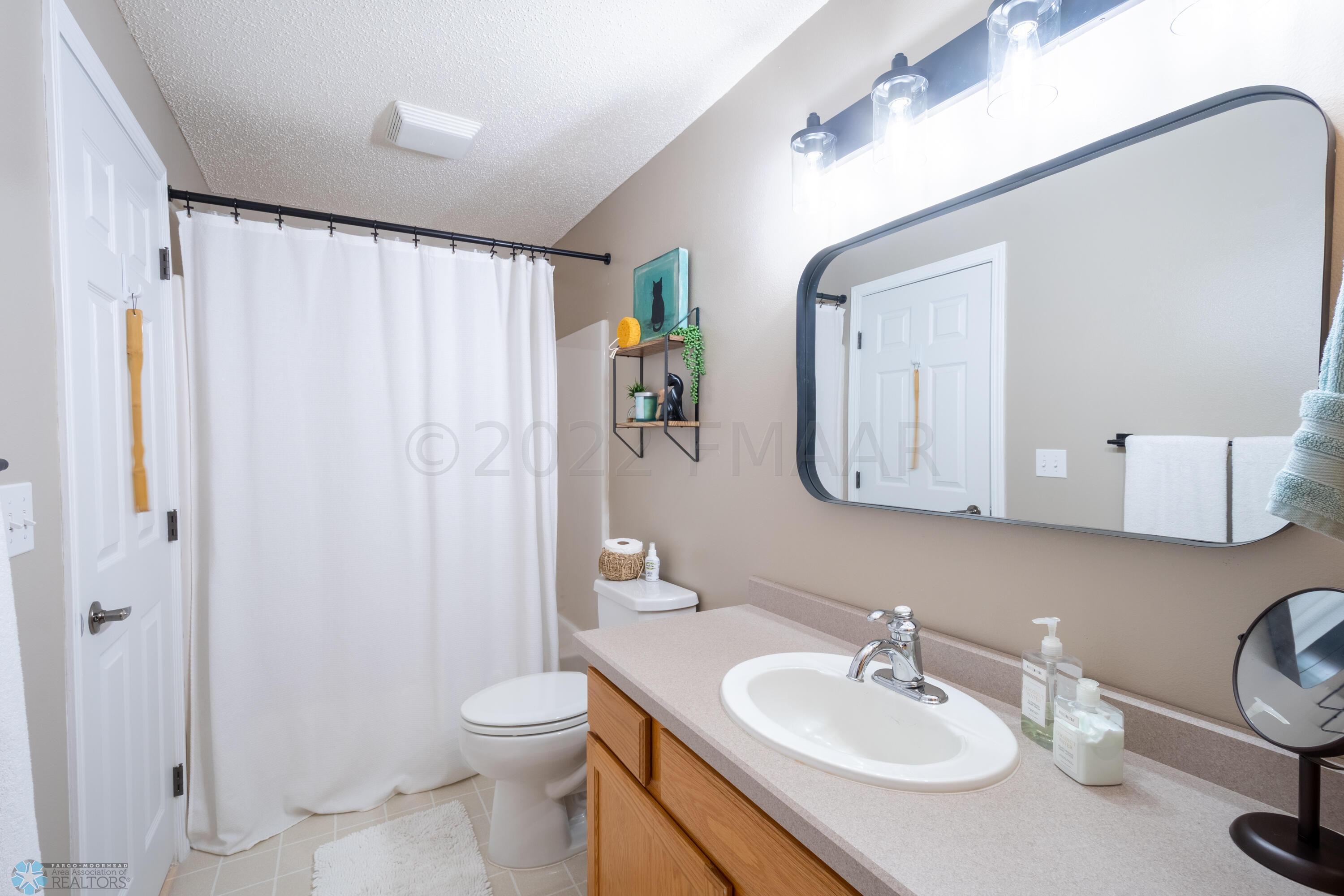 Hollywood Bathroom
