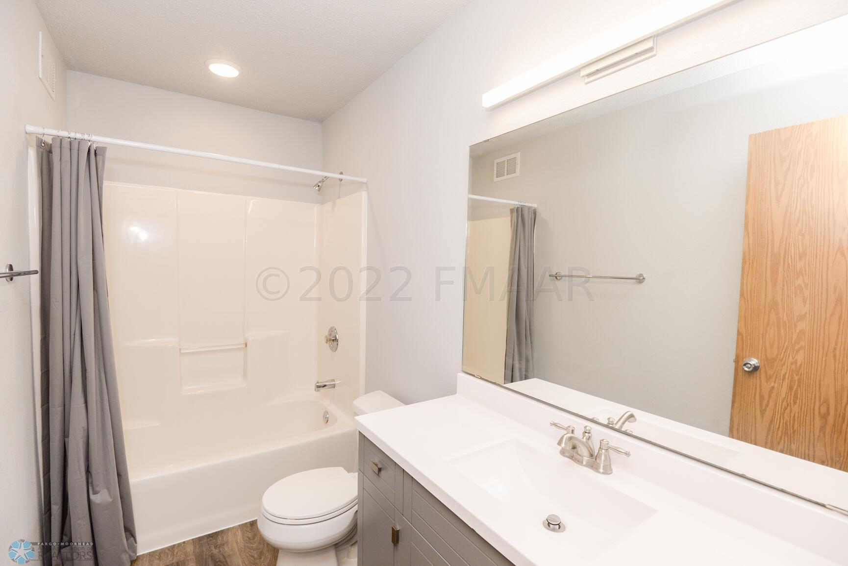 Bathroom - full