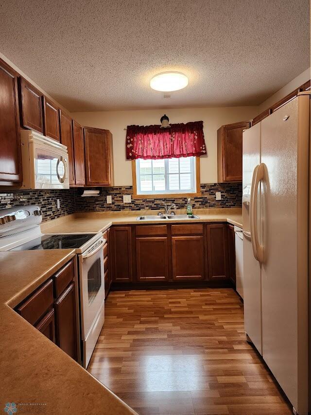 2877 kitchen 2